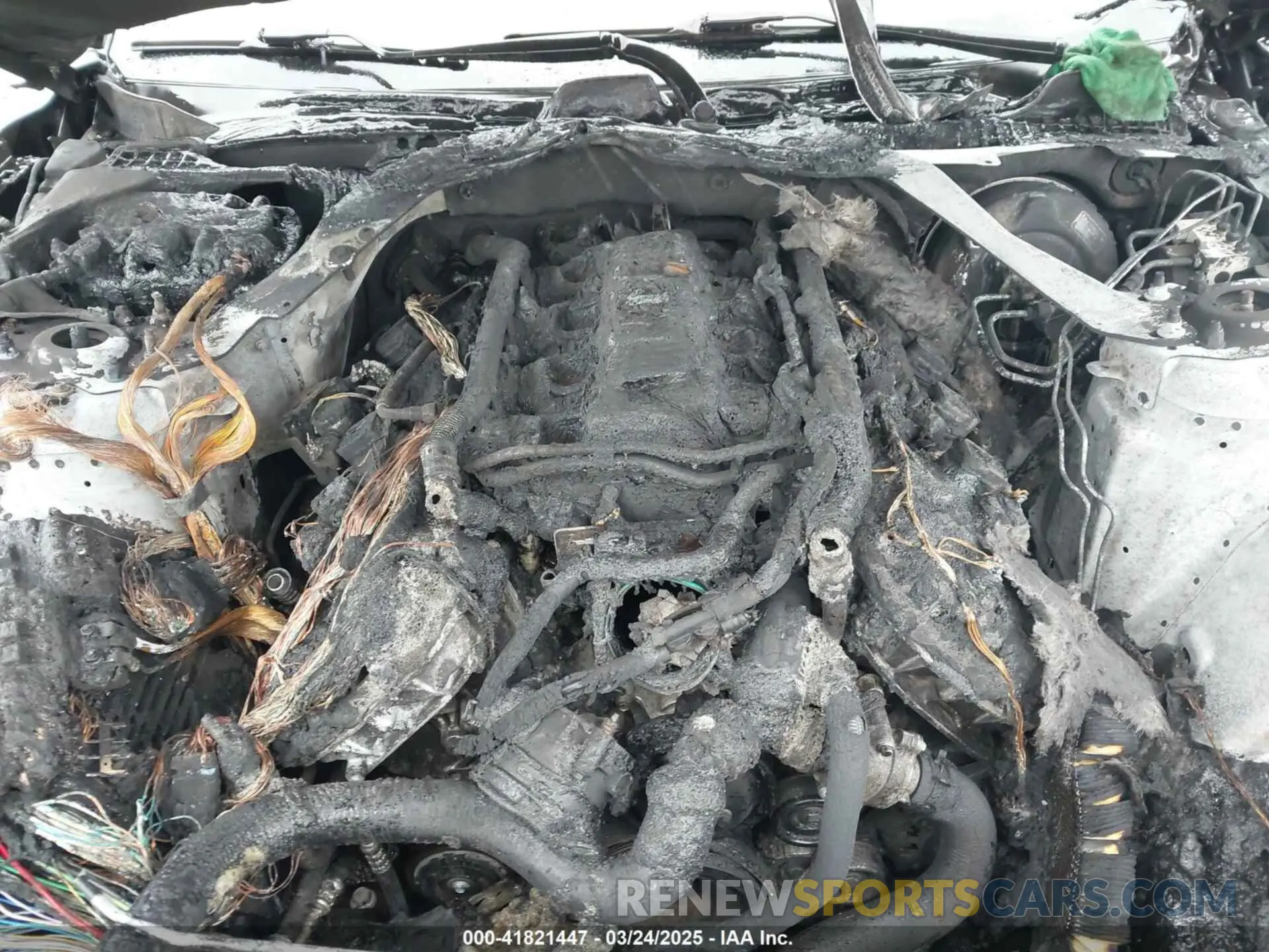10 Photograph of a damaged car 1FA6P8CF5M5138913 FORD MUSTANG 2021
