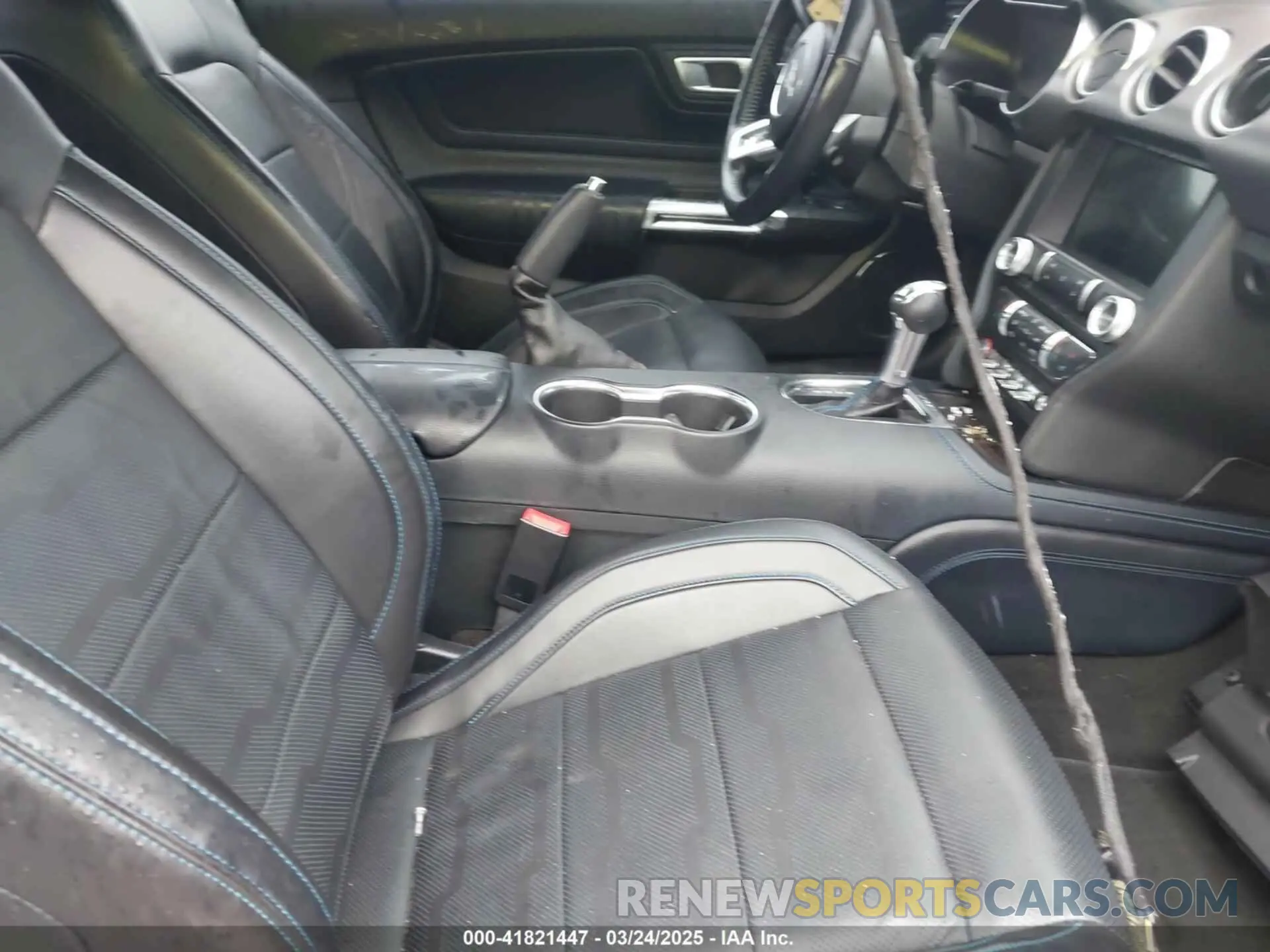 5 Photograph of a damaged car 1FA6P8CF5M5138913 FORD MUSTANG 2021
