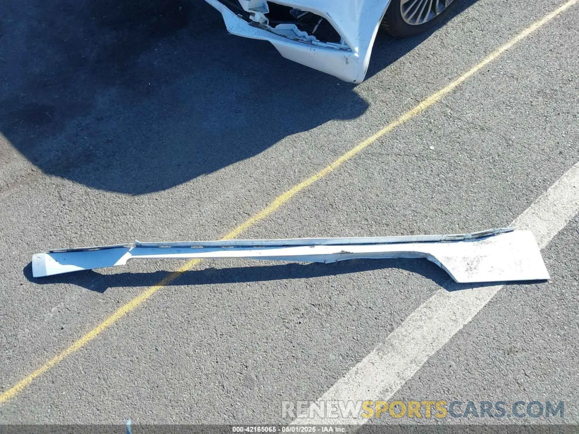 12 Photograph of a damaged car 1FA6P8CF5M5142279 FORD MUSTANG 2021