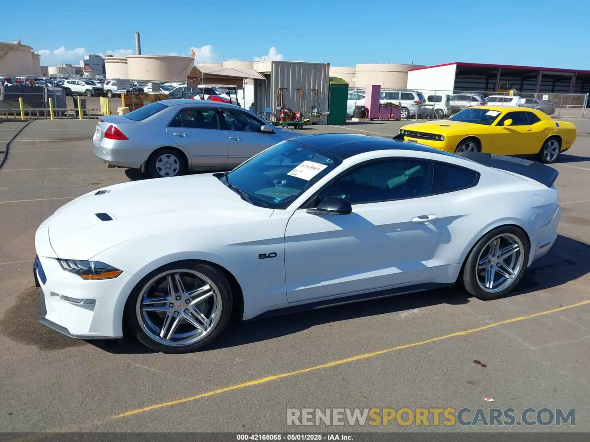 6 Photograph of a damaged car 1FA6P8CF5M5142279 FORD MUSTANG 2021