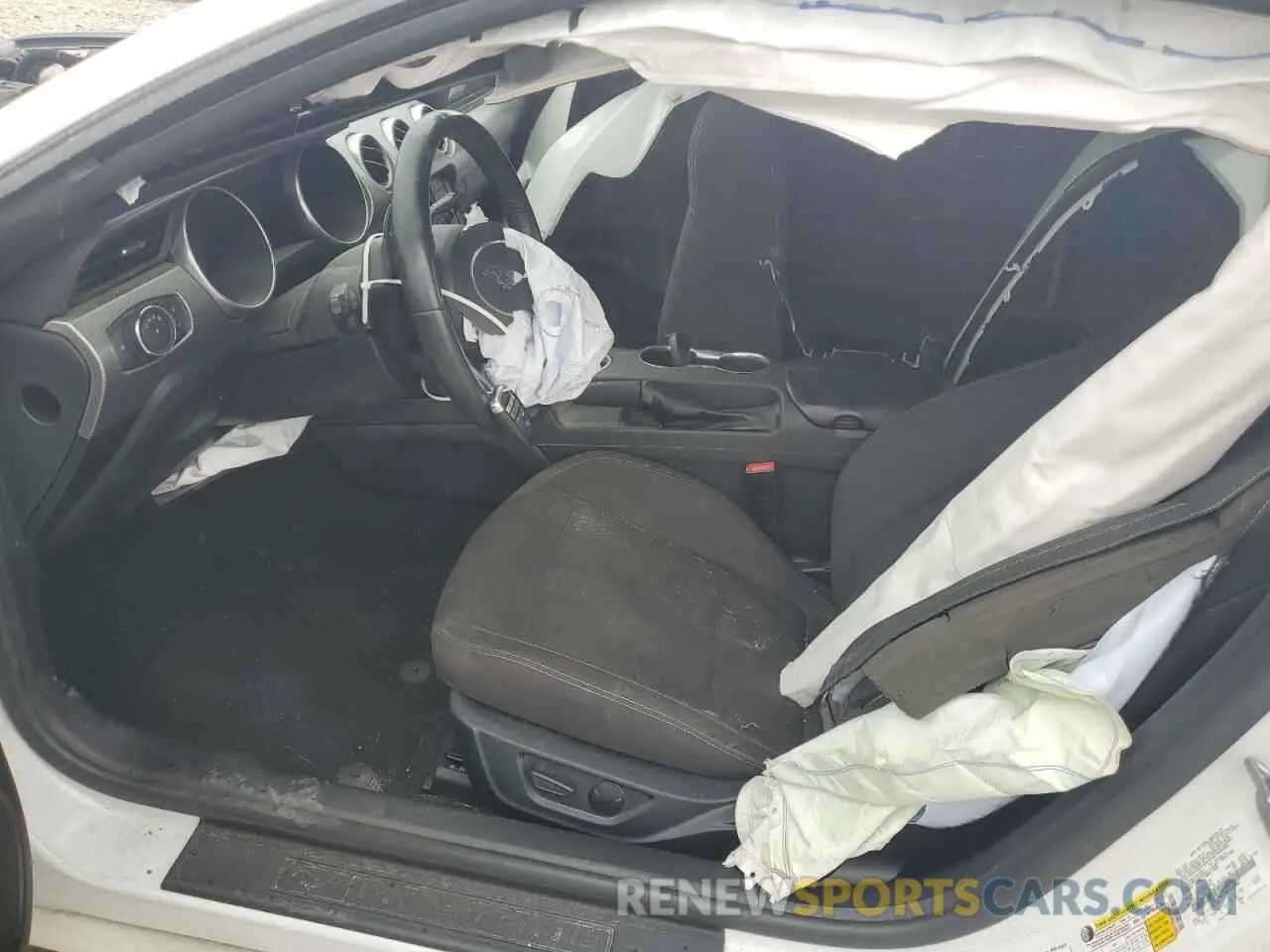 7 Photograph of a damaged car 1FA6P8CF5M5143867 FORD MUSTANG 2021