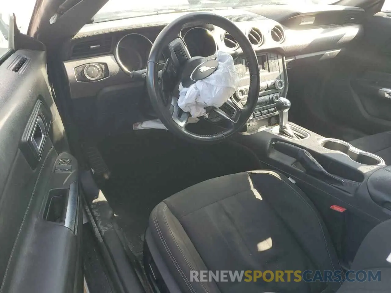 8 Photograph of a damaged car 1FA6P8CF5M5143867 FORD MUSTANG 2021