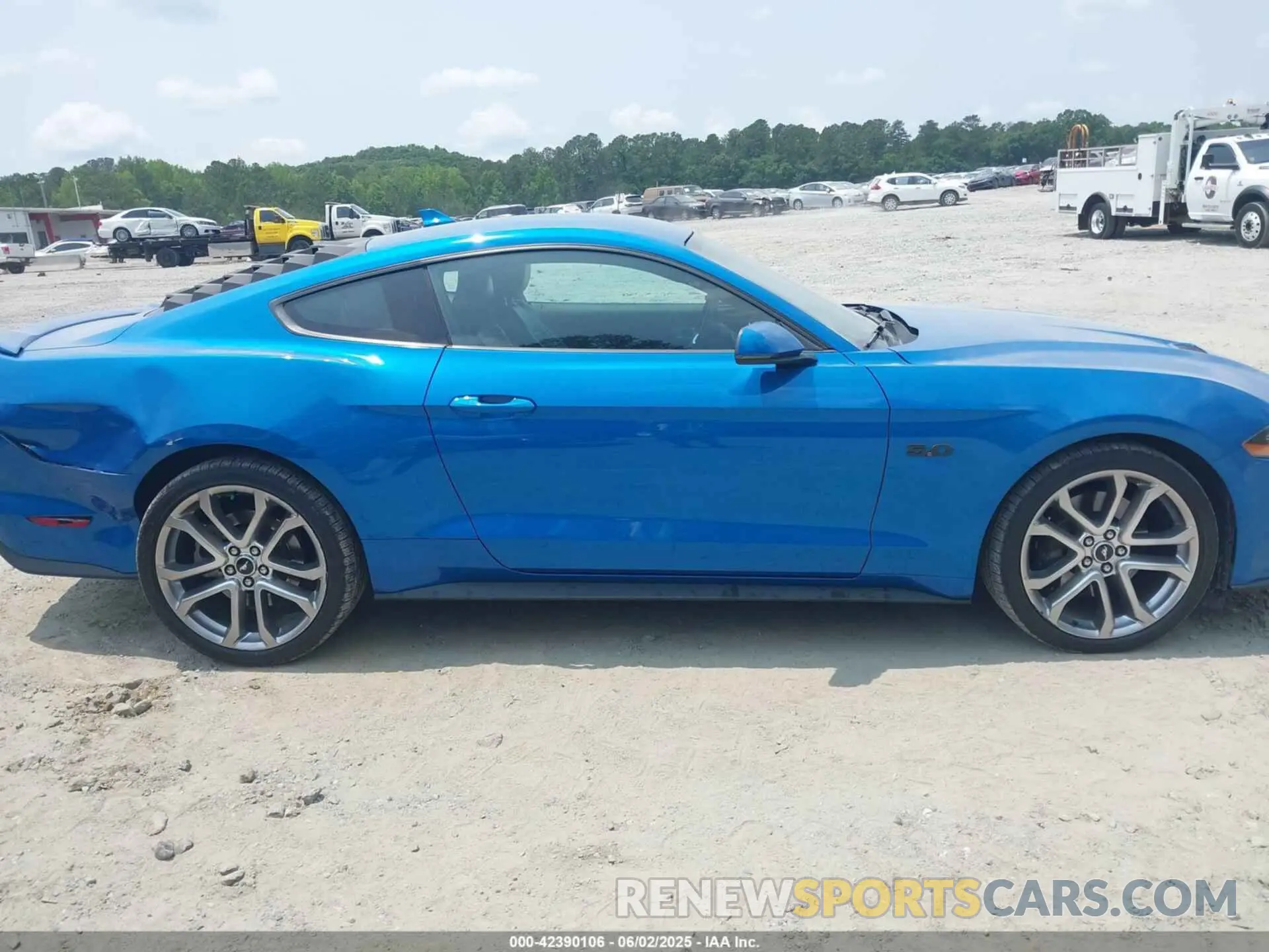 13 Photograph of a damaged car 1FA6P8CF5M5151256 FORD MUSTANG 2021