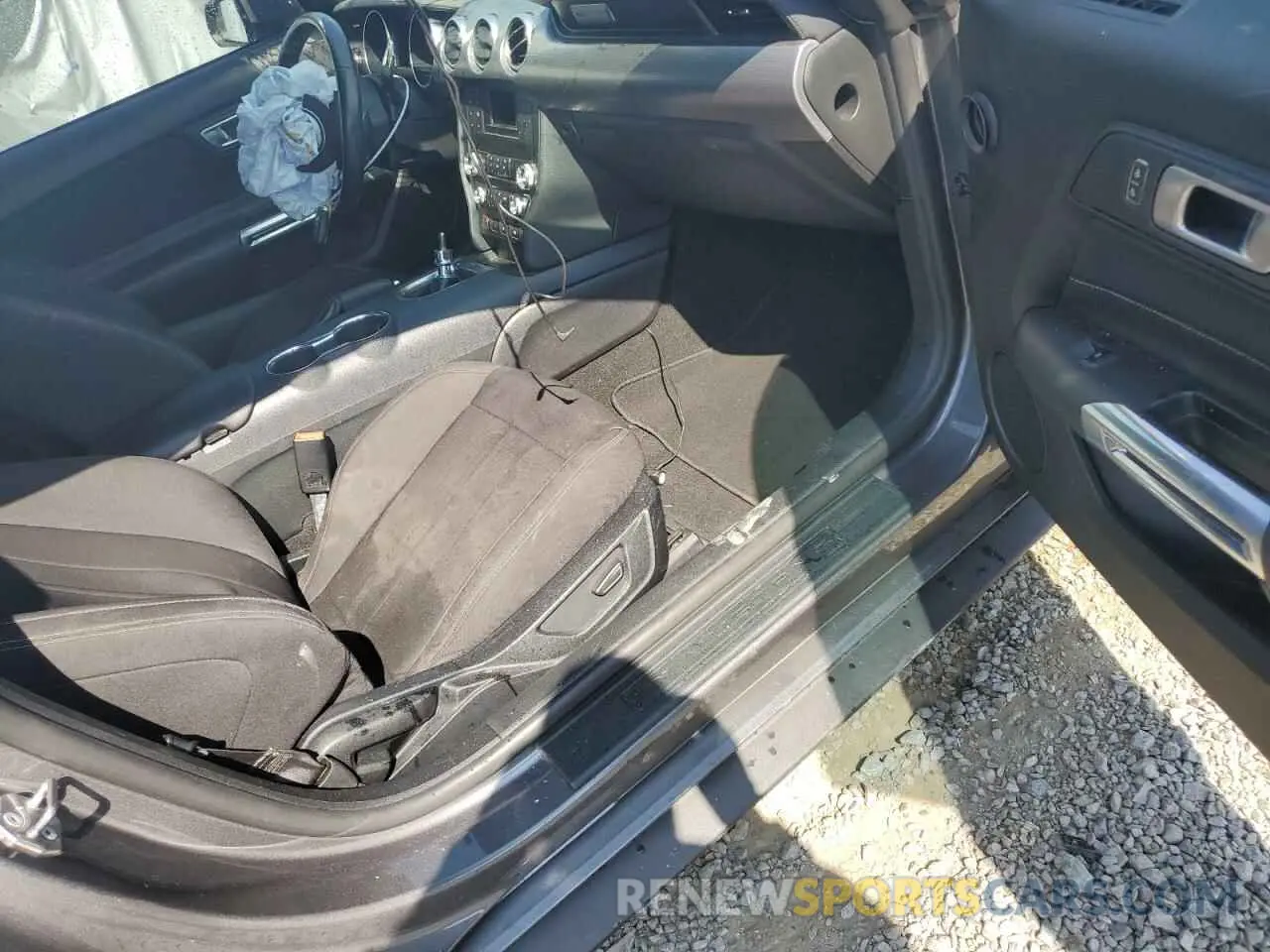 8 Photograph of a damaged car 1FA6P8CF8M5133205 FORD MUSTANG 2021