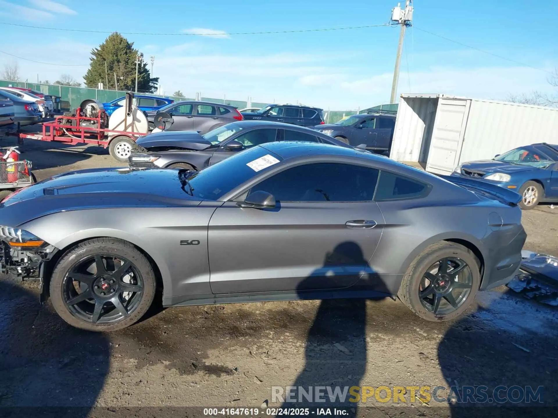 15 Photograph of a damaged car 1FA6P8CF9M5117126 FORD MUSTANG 2021