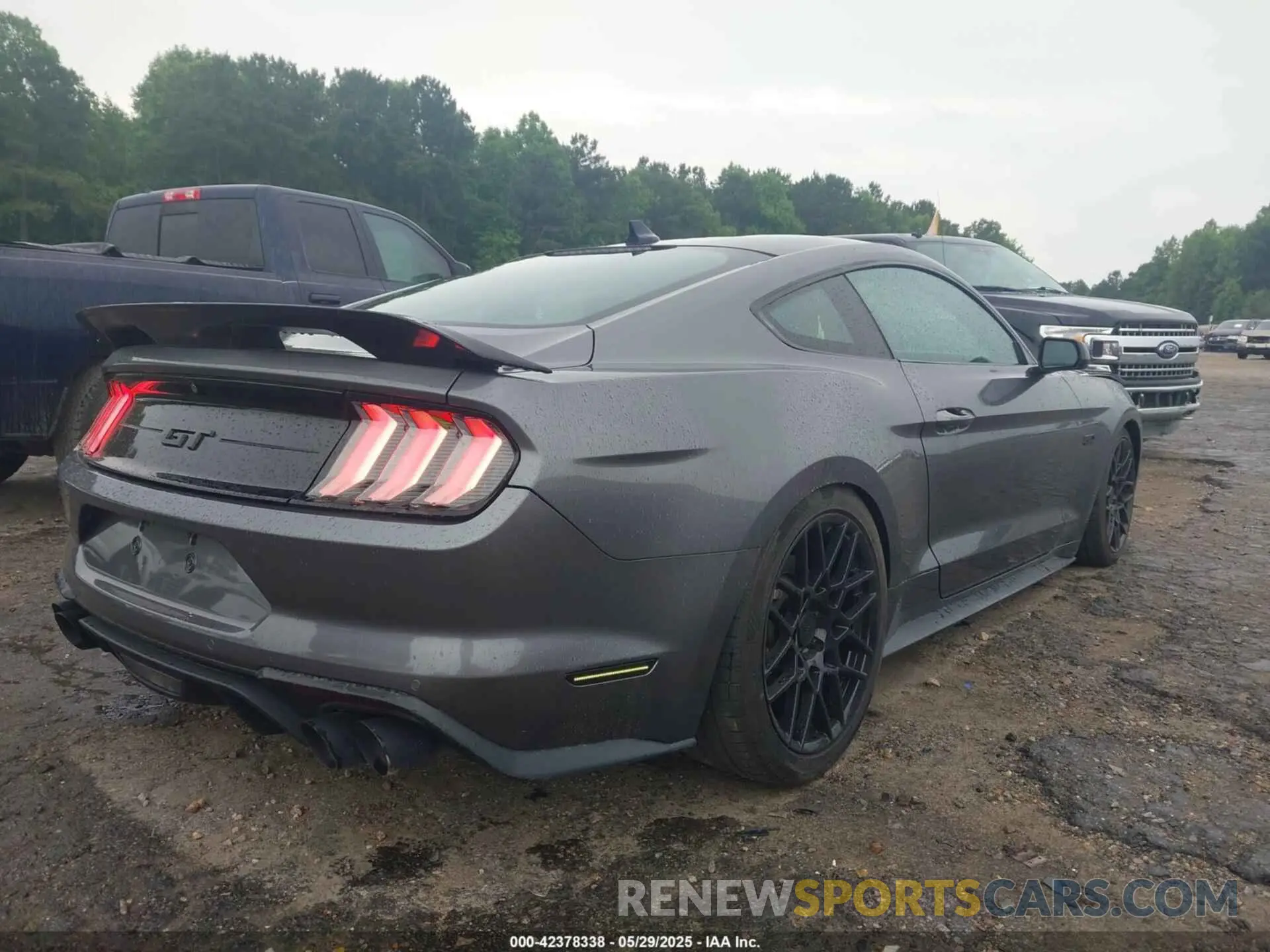 4 Photograph of a damaged car 1FA6P8CF9M5149347 FORD MUSTANG 2021