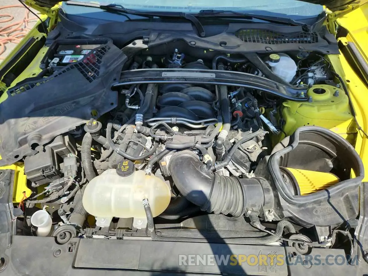 11 Photograph of a damaged car 1FA6P8CFXM5146523 FORD MUSTANG 2021