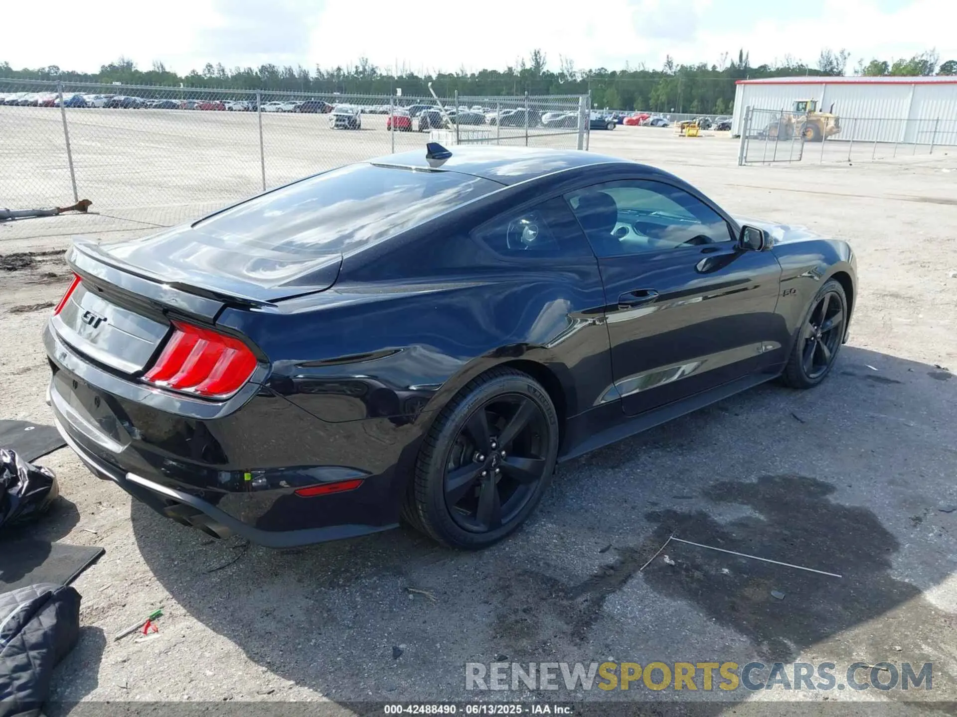 4 Photograph of a damaged car 1FA6P8CFXM5147543 FORD MUSTANG 2021