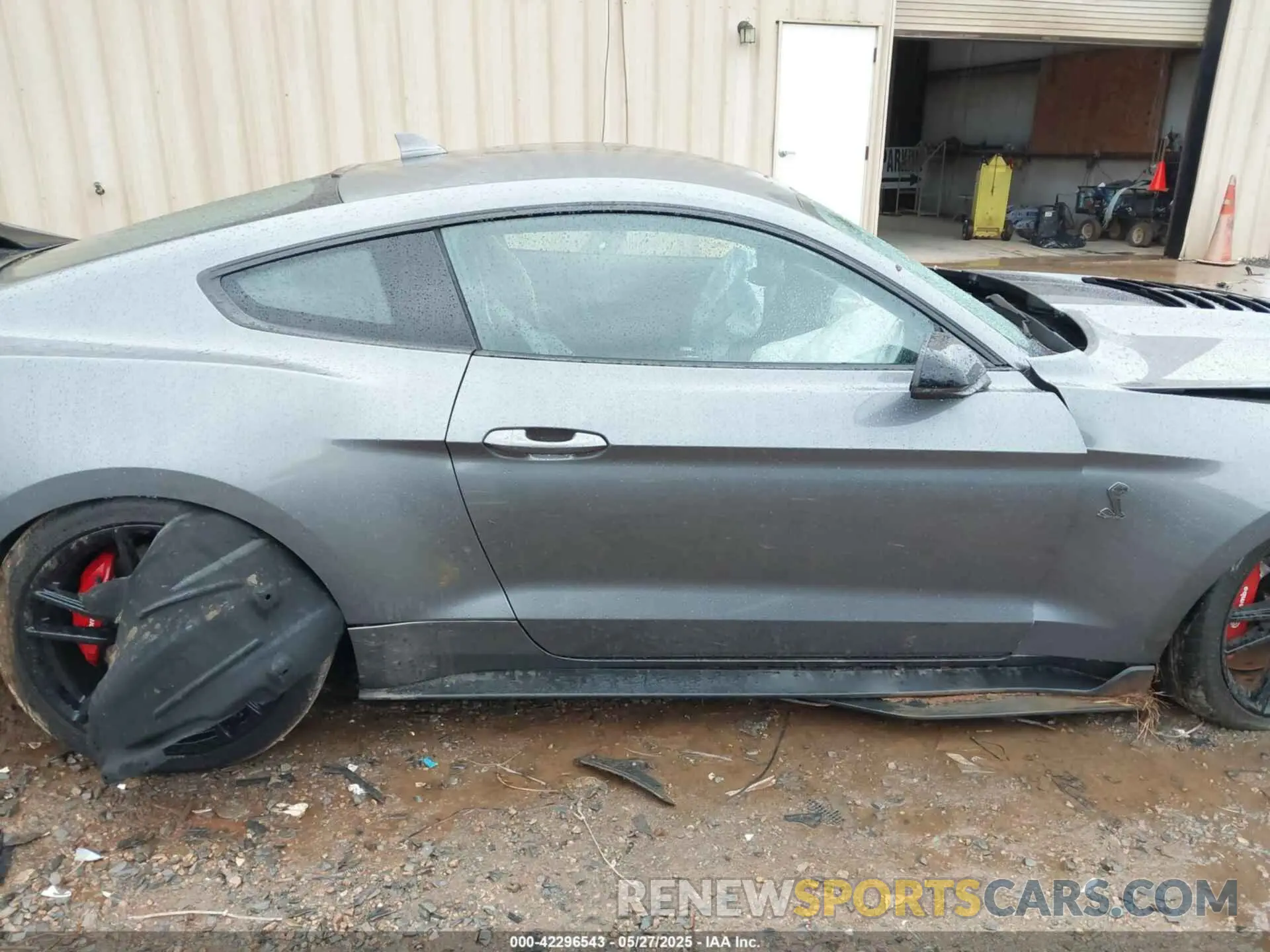 13 Photograph of a damaged car 1FA6P8SJ0M5504136 FORD MUSTANG 2021