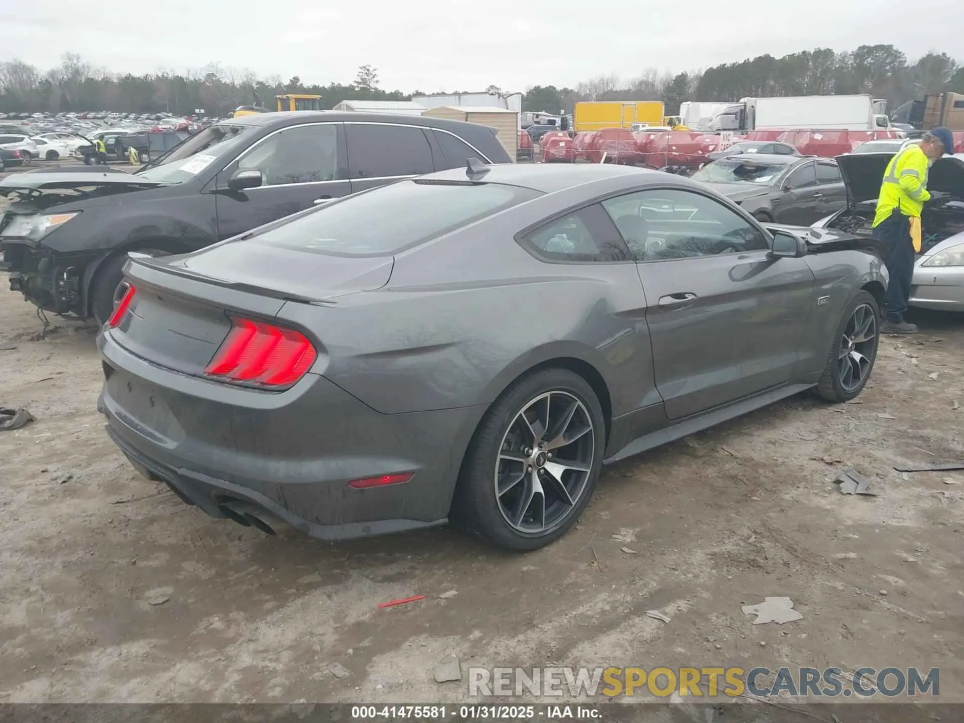 4 Photograph of a damaged car 1FA6P8TD8M5101305 FORD MUSTANG 2021