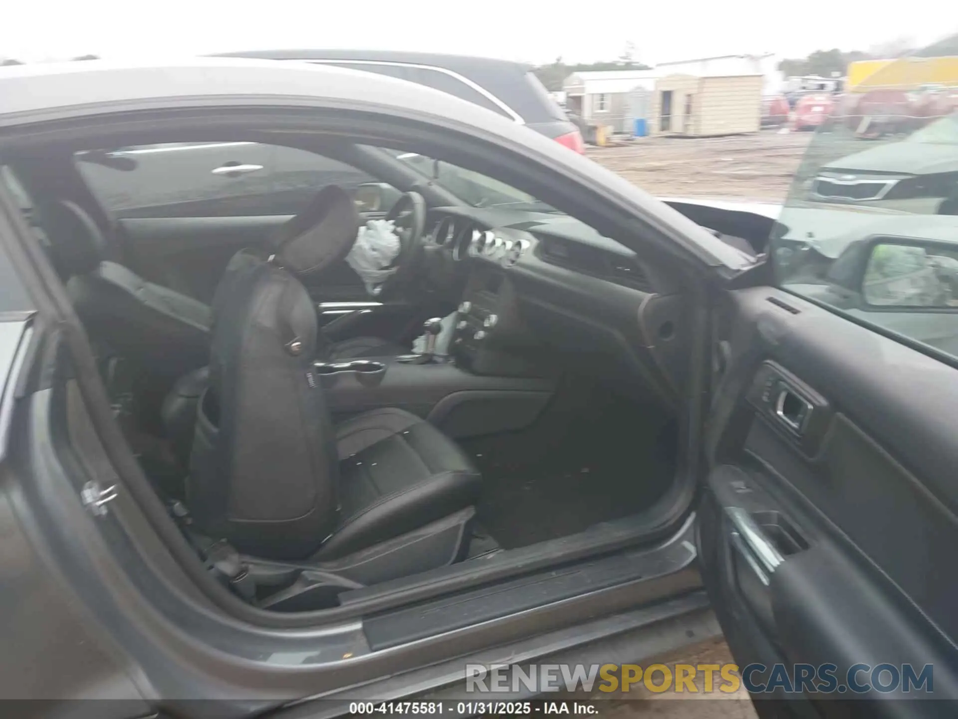 5 Photograph of a damaged car 1FA6P8TD8M5101305 FORD MUSTANG 2021