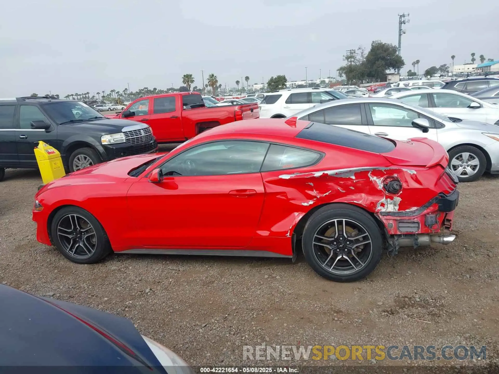 15 Photograph of a damaged car 1FA6P8TH0M5115847 FORD MUSTANG 2021