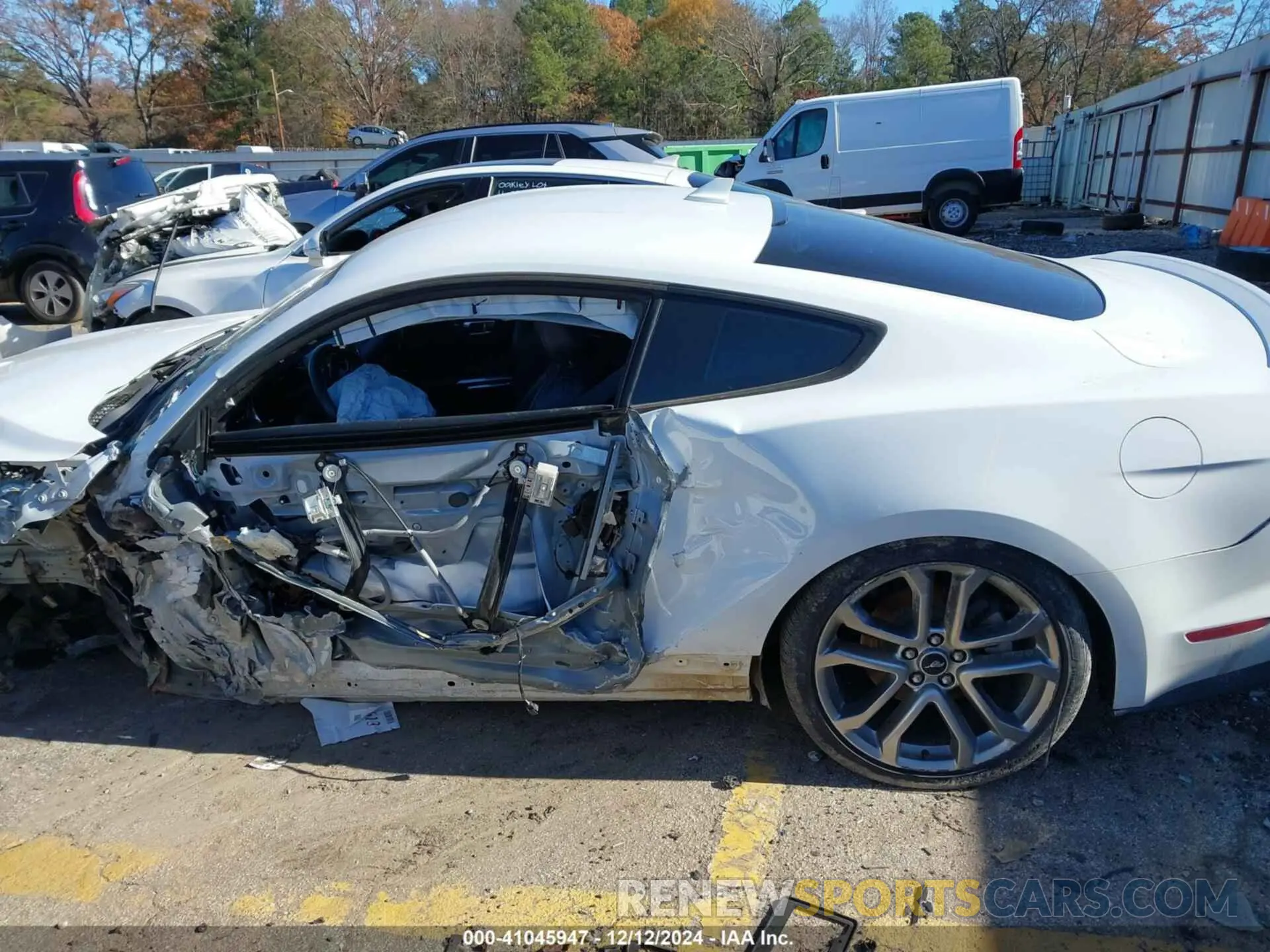 14 Photograph of a damaged car 1FA6P8TH0M5158309 FORD MUSTANG 2021