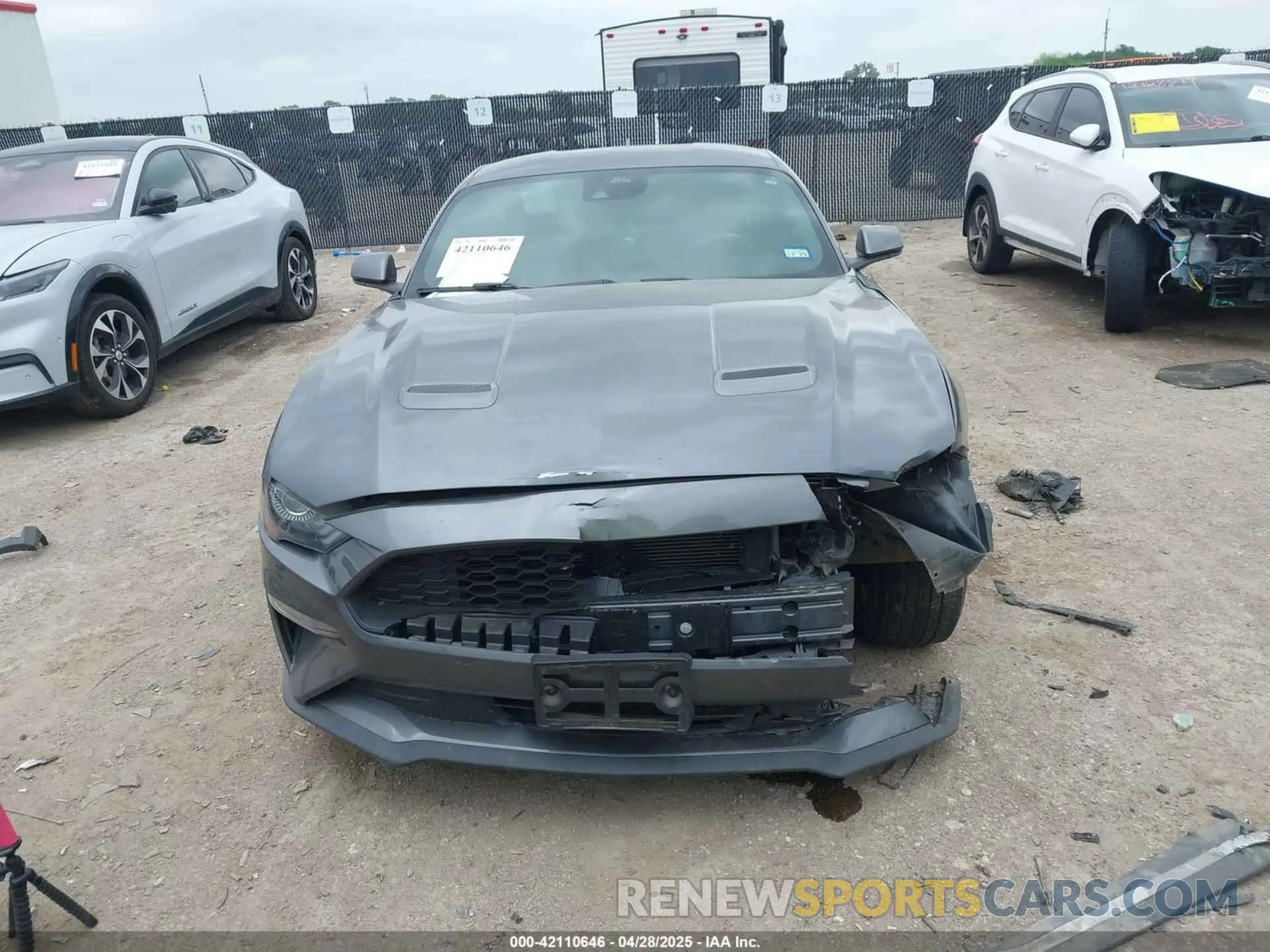 12 Photograph of a damaged car 1FA6P8TH1M5152941 FORD MUSTANG 2021