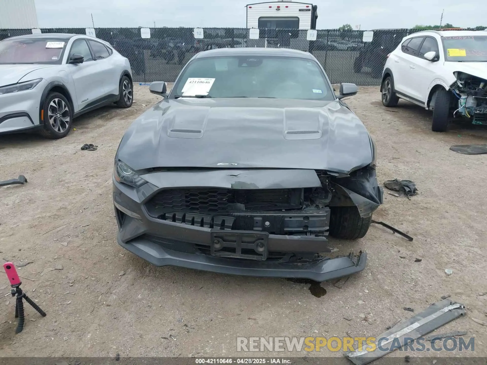 6 Photograph of a damaged car 1FA6P8TH1M5152941 FORD MUSTANG 2021