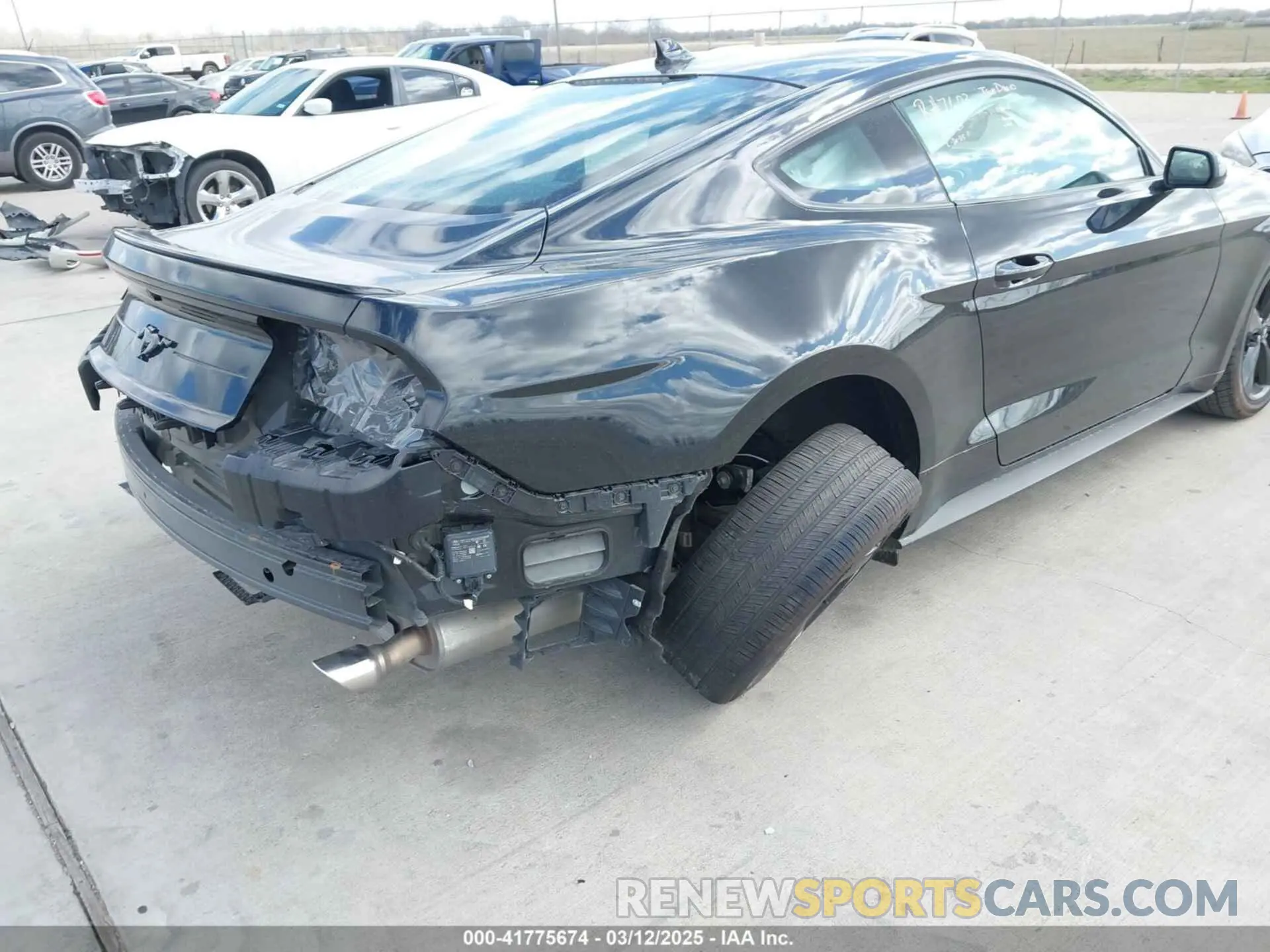 6 Photograph of a damaged car 1FA6P8TH2M5140071 FORD MUSTANG 2021