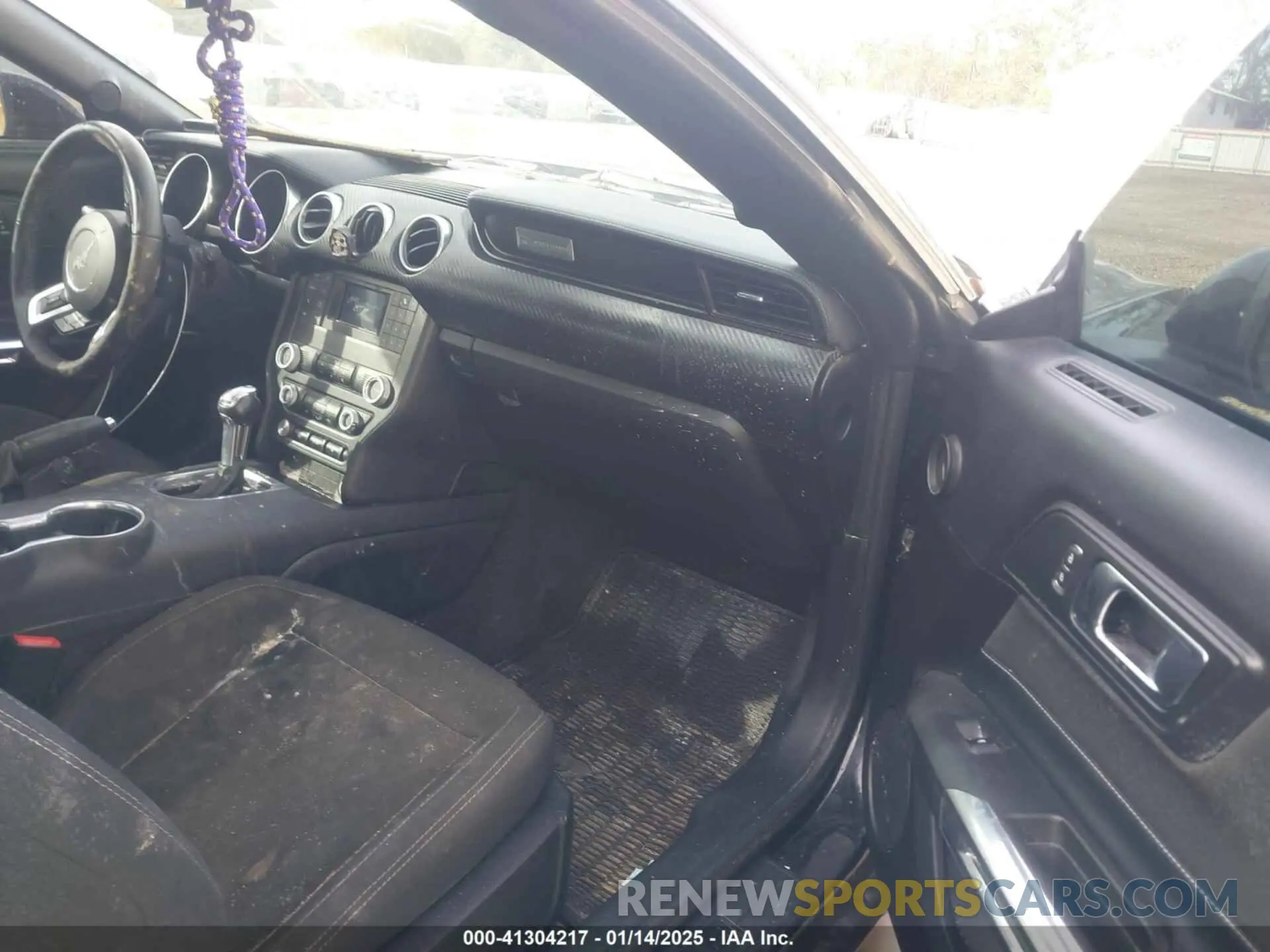 5 Photograph of a damaged car 1FA6P8TH5M5120087 FORD MUSTANG 2021