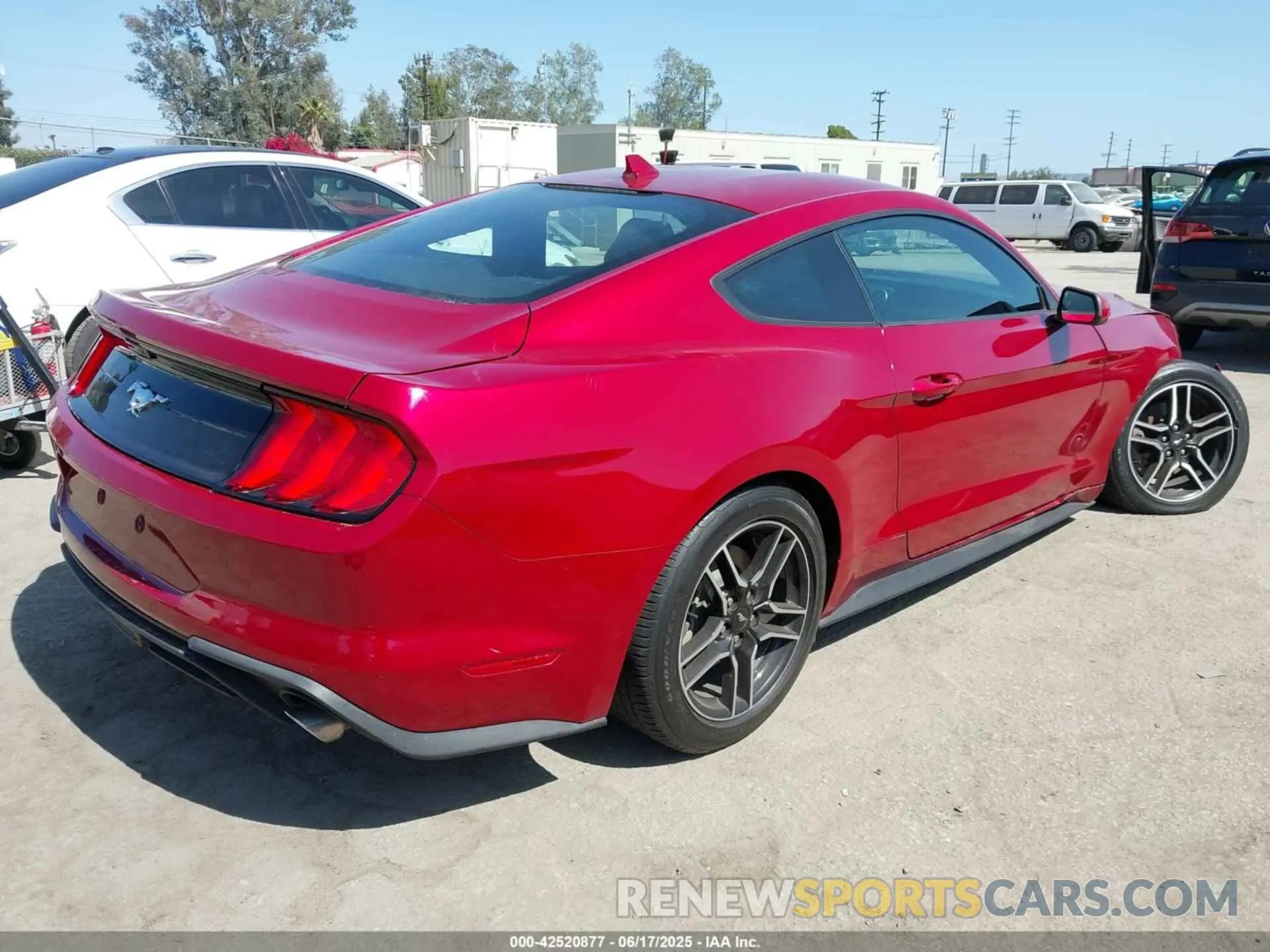 4 Photograph of a damaged car 1FA6P8TH7M5125744 FORD MUSTANG 2021