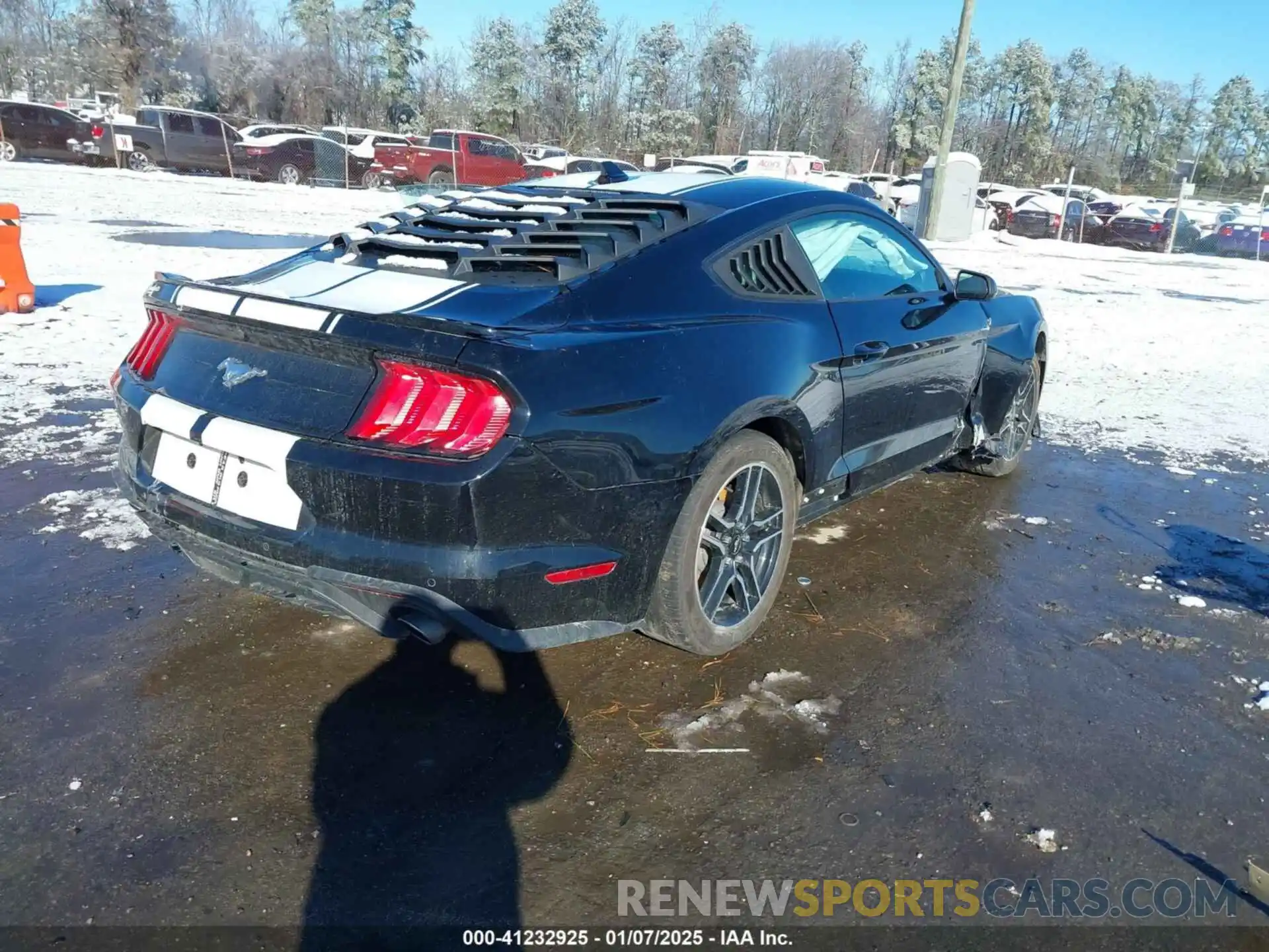 4 Photograph of a damaged car 1FA6P8TH7M5129079 FORD MUSTANG 2021