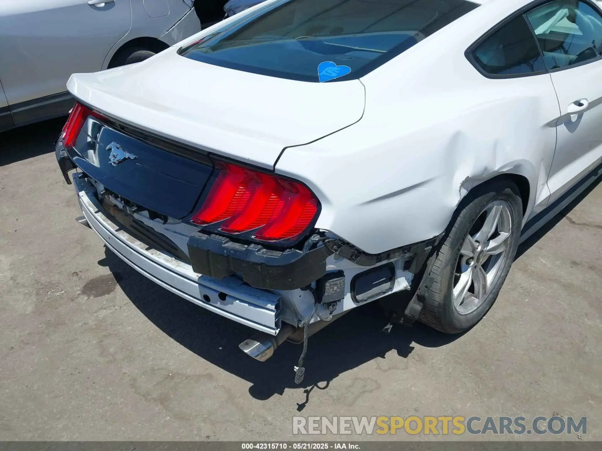6 Photograph of a damaged car 1FA6P8TH8M5157702 FORD MUSTANG 2021