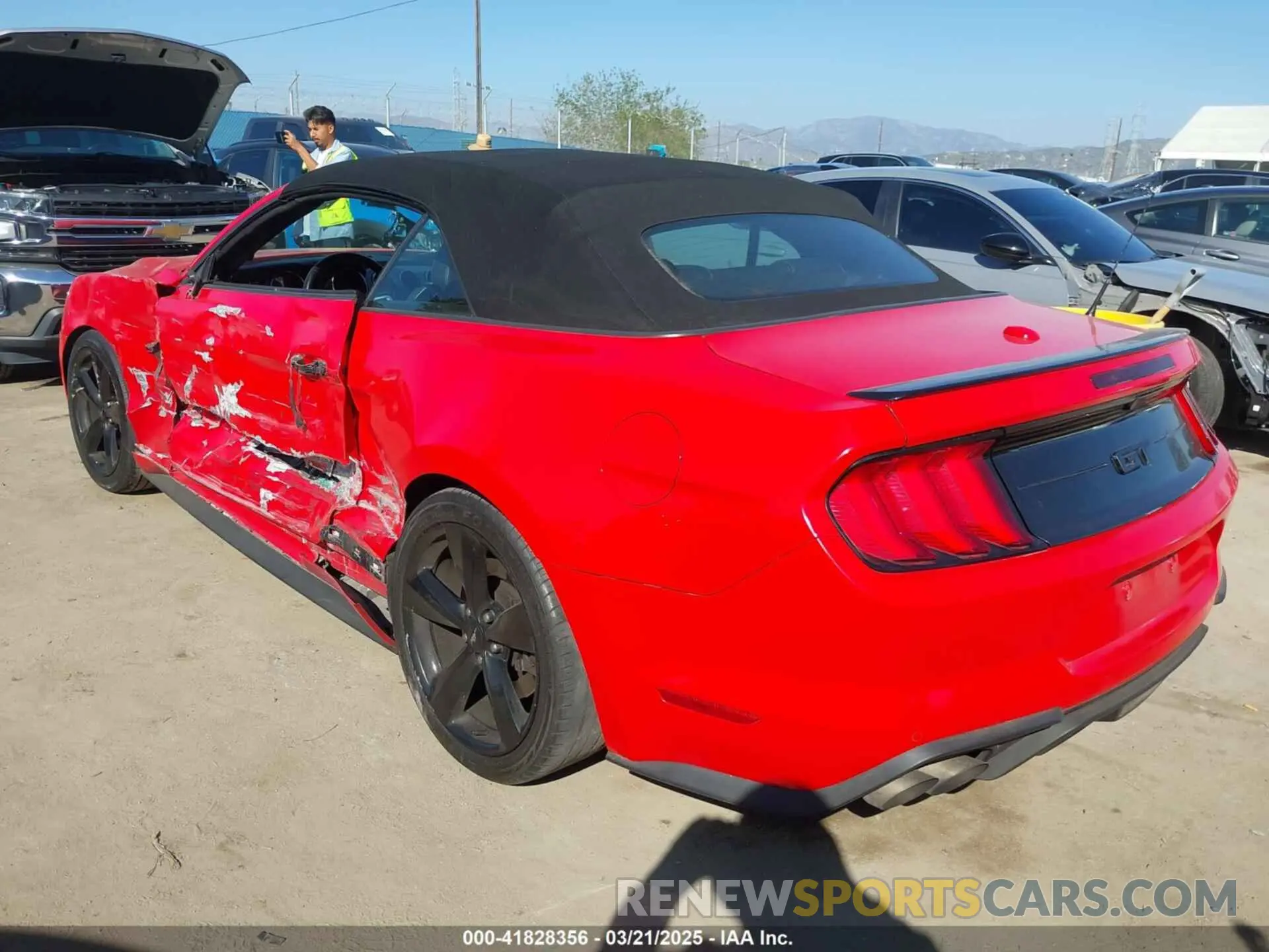 3 Photograph of a damaged car 1FATP8FFXM5115562 FORD MUSTANG 2021