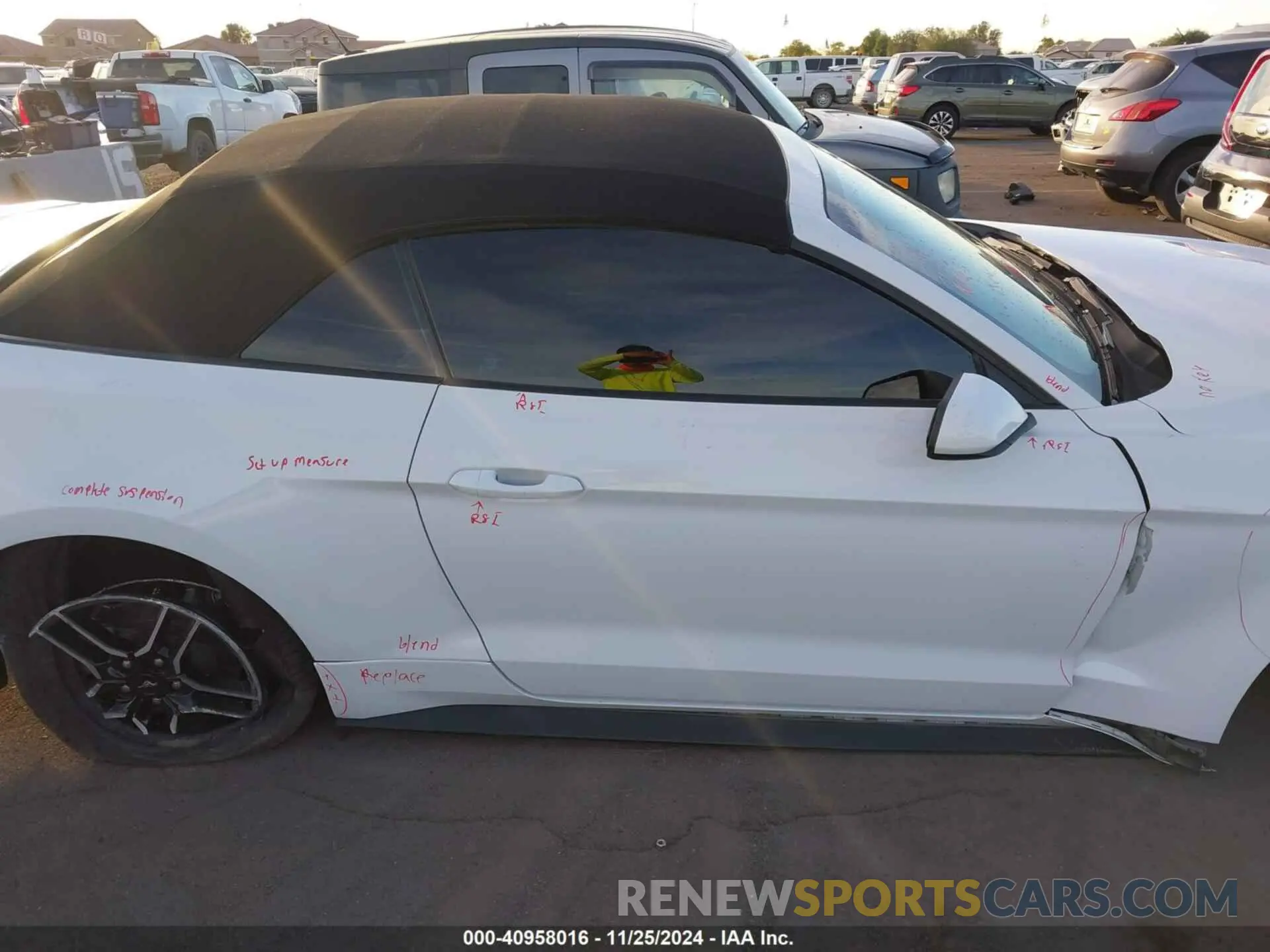 12 Photograph of a damaged car 1FATP8UH2M5120338 FORD MUSTANG 2021
