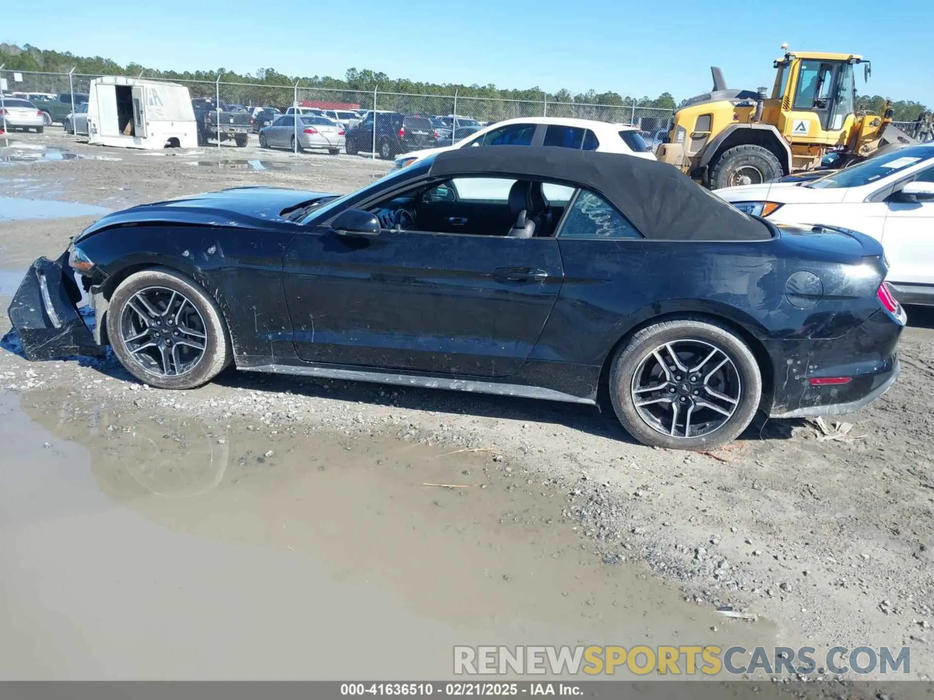 15 Photograph of a damaged car 1FATP8UH4M5109003 FORD MUSTANG 2021