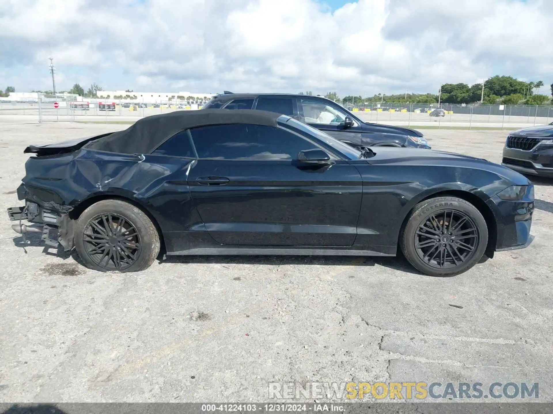 13 Photograph of a damaged car 1FATP8UH4M5116114 FORD MUSTANG 2021