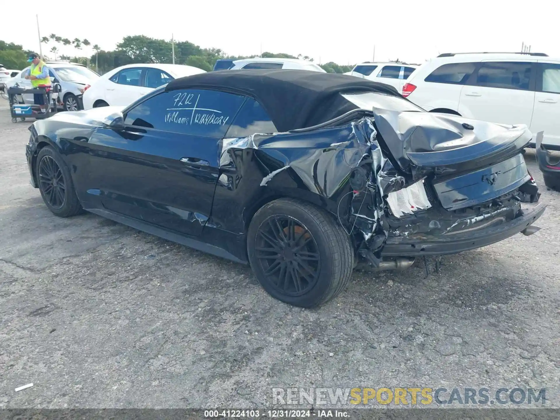 3 Photograph of a damaged car 1FATP8UH4M5116114 FORD MUSTANG 2021