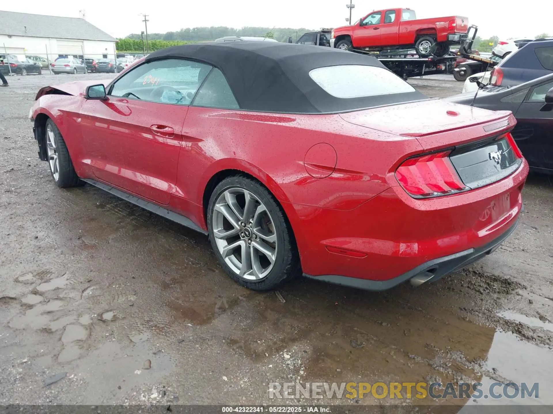 3 Photograph of a damaged car 1FATP8UH4M5122897 FORD MUSTANG 2021