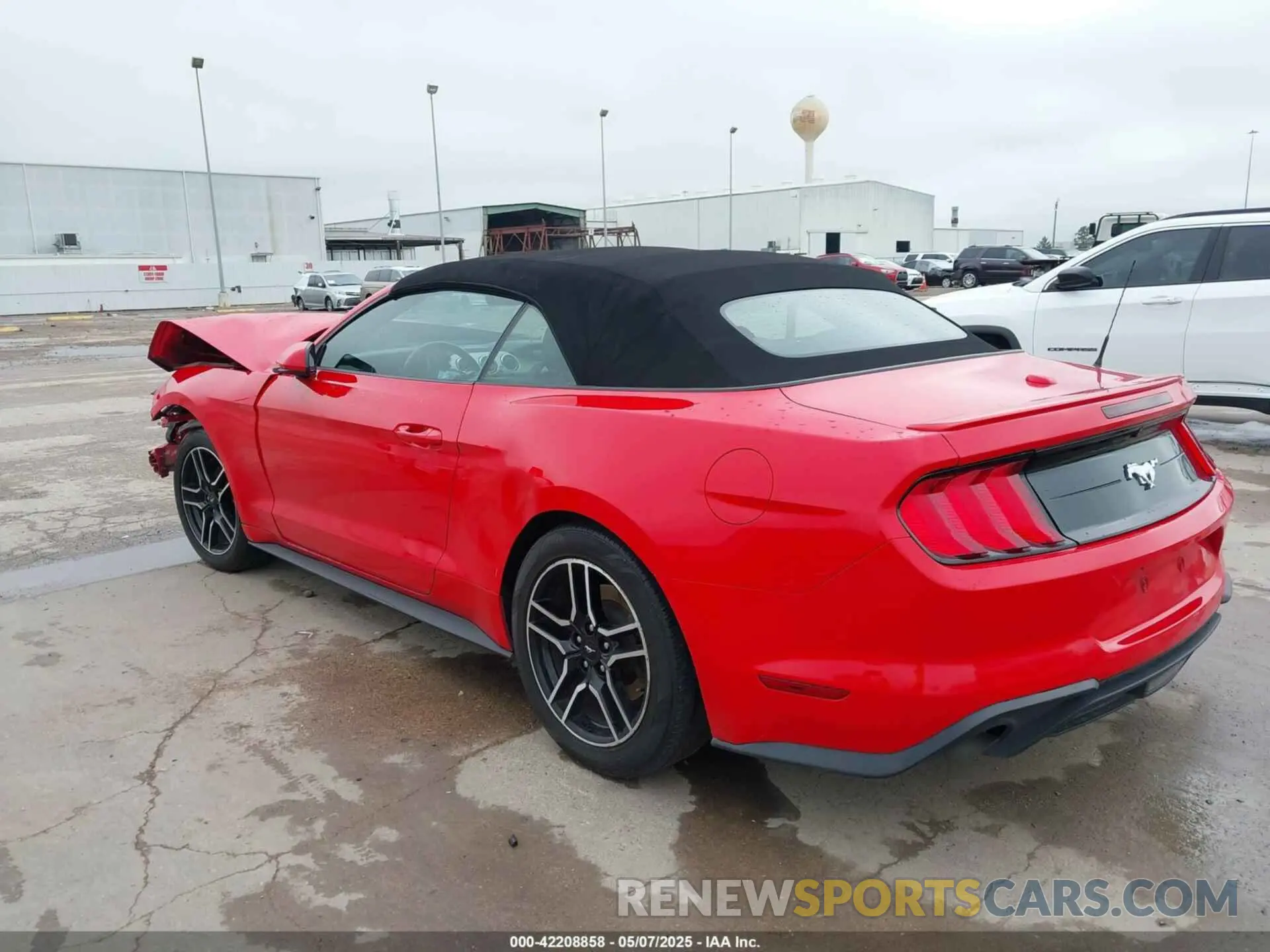 3 Photograph of a damaged car 1FATP8UH5M5105624 FORD MUSTANG 2021