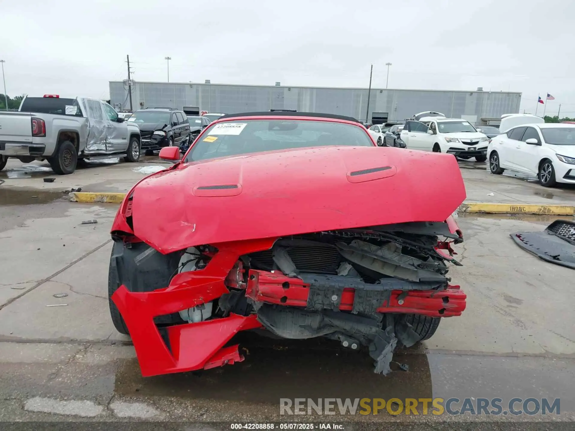 6 Photograph of a damaged car 1FATP8UH5M5105624 FORD MUSTANG 2021