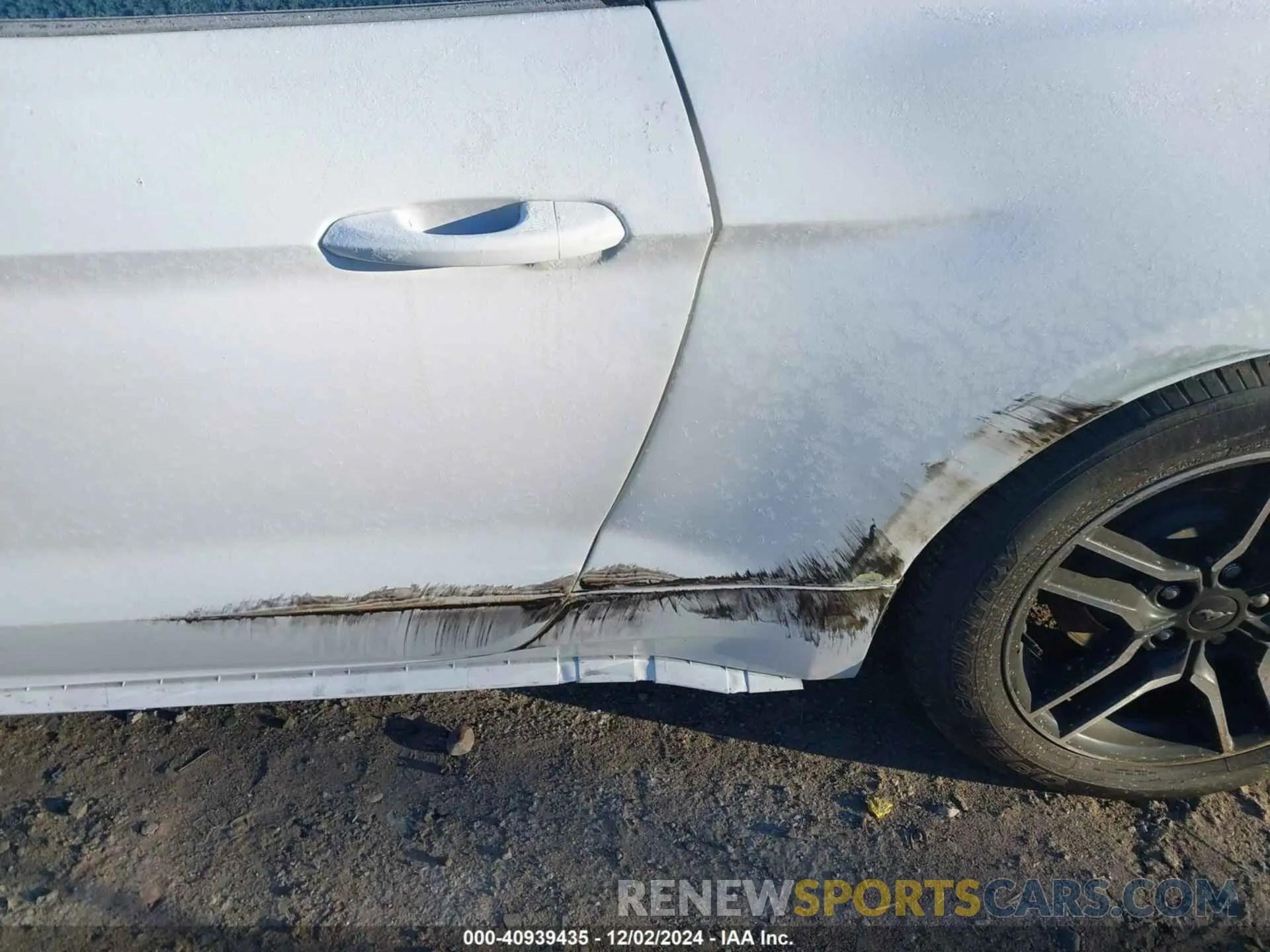 20 Photograph of a damaged car 1FATP8UH5M5122696 FORD MUSTANG 2021