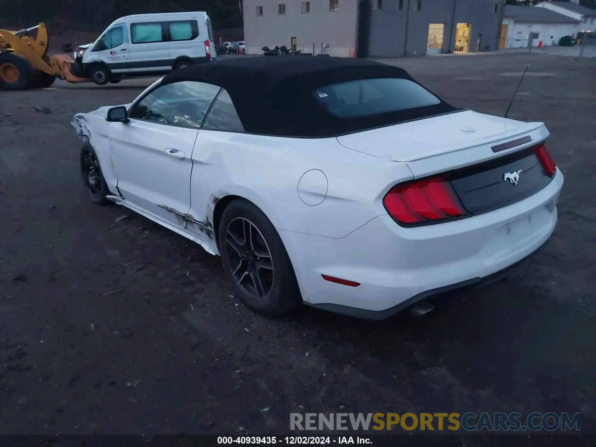 3 Photograph of a damaged car 1FATP8UH5M5122696 FORD MUSTANG 2021