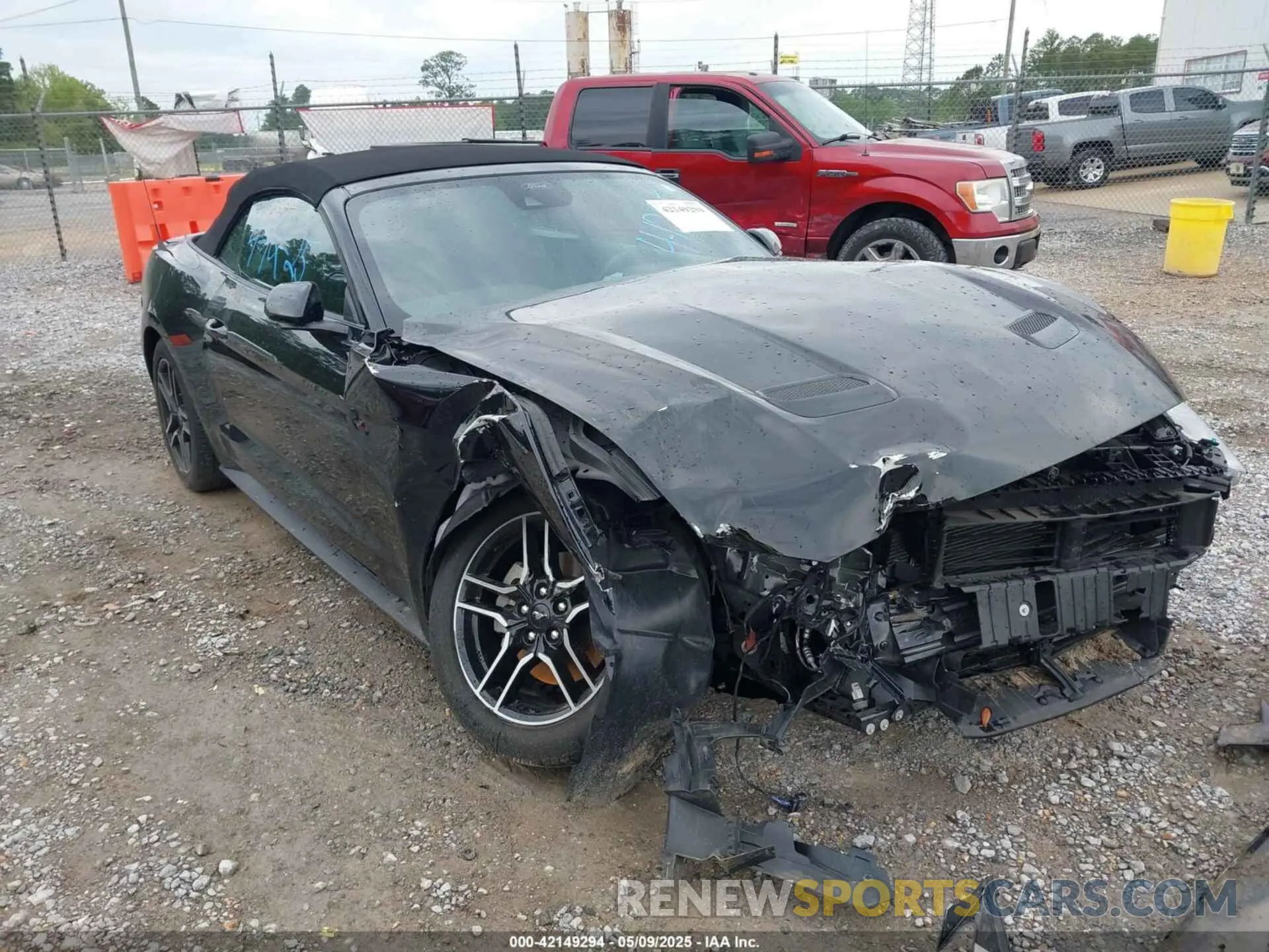 1 Photograph of a damaged car 1FATP8UH6M5152841 FORD MUSTANG 2021