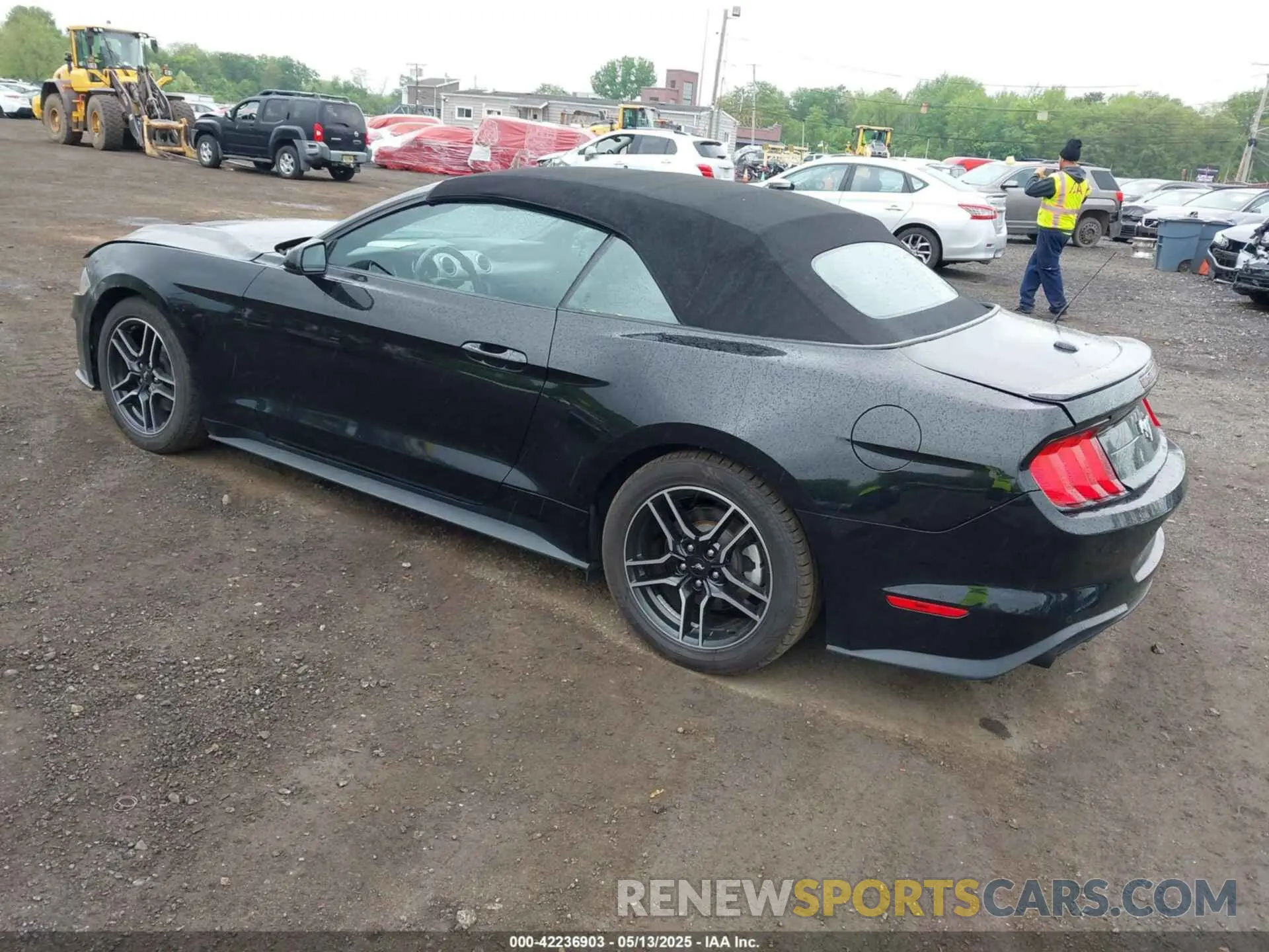 3 Photograph of a damaged car 1FATP8UH7M5122537 FORD MUSTANG 2021