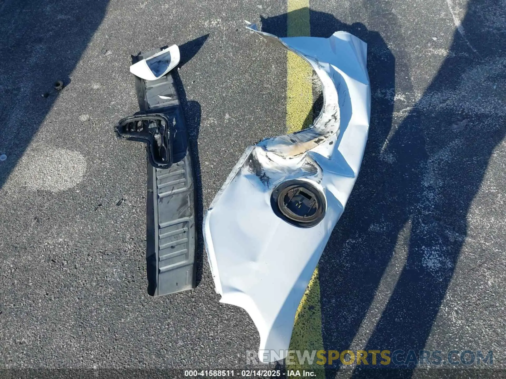 12 Photograph of a damaged car 1FATP8UH9M5104301 FORD MUSTANG 2021