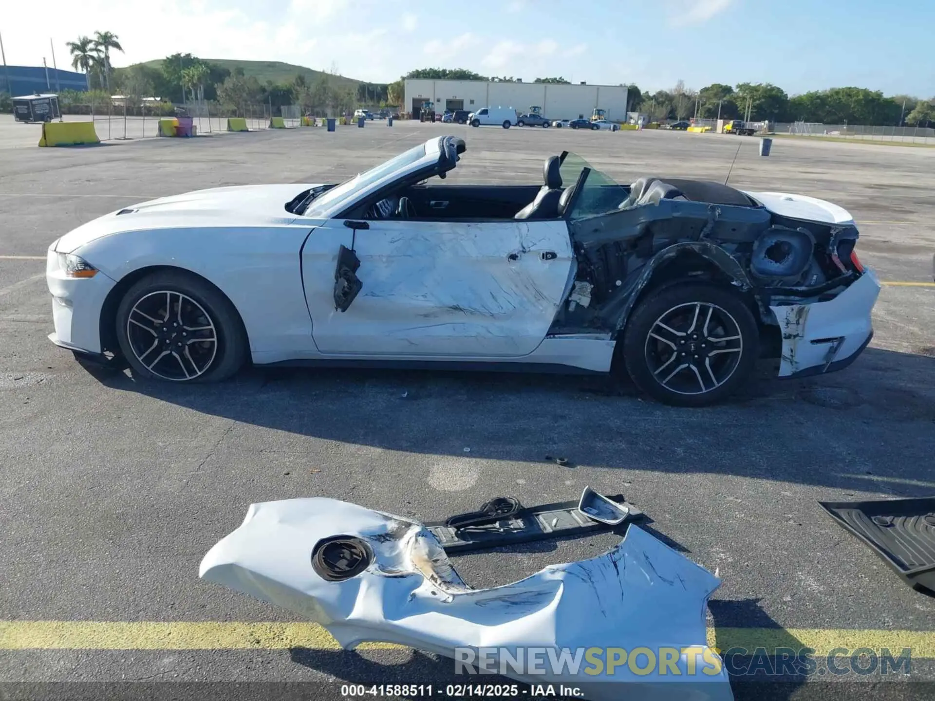 15 Photograph of a damaged car 1FATP8UH9M5104301 FORD MUSTANG 2021