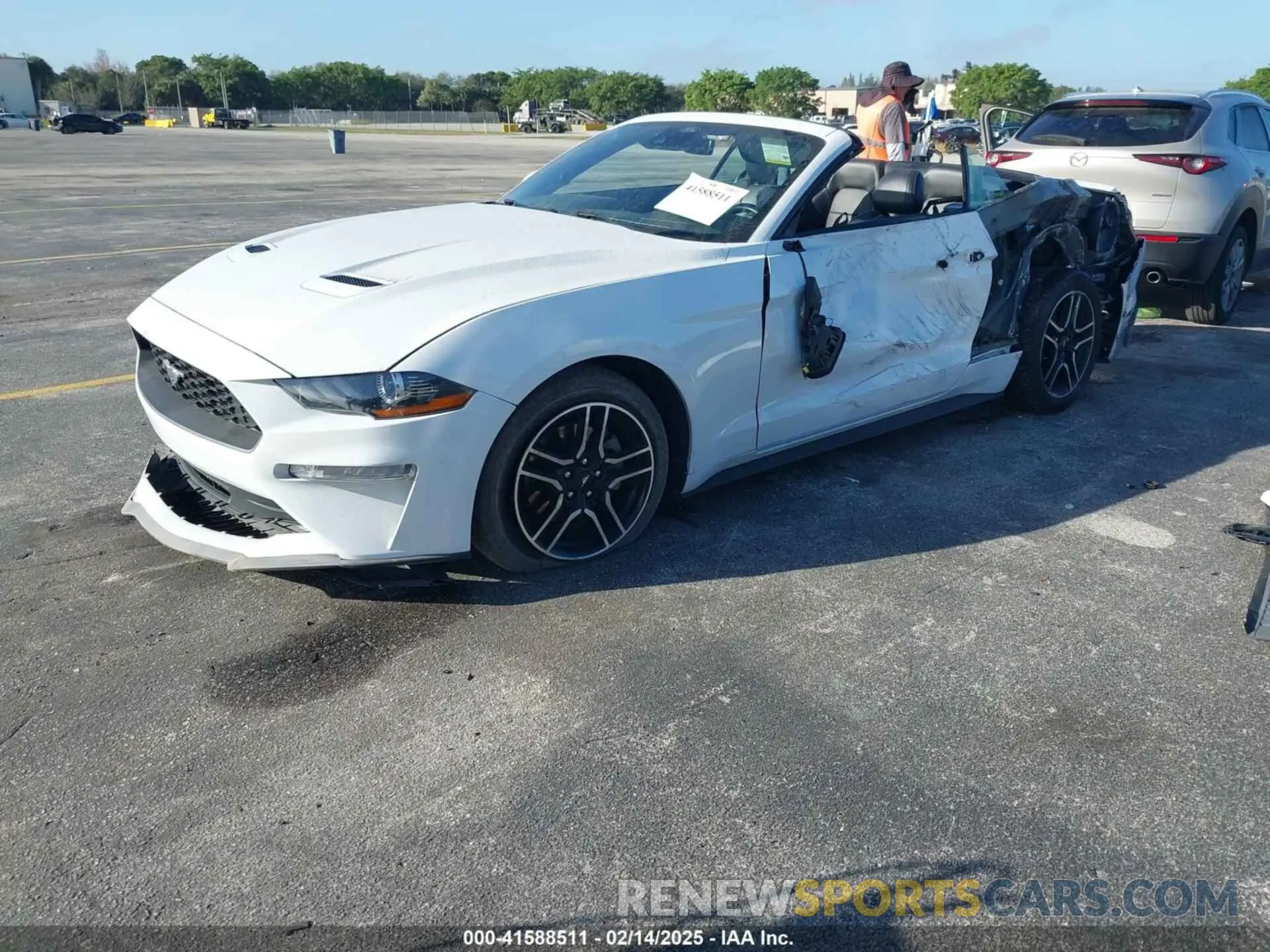 2 Photograph of a damaged car 1FATP8UH9M5104301 FORD MUSTANG 2021