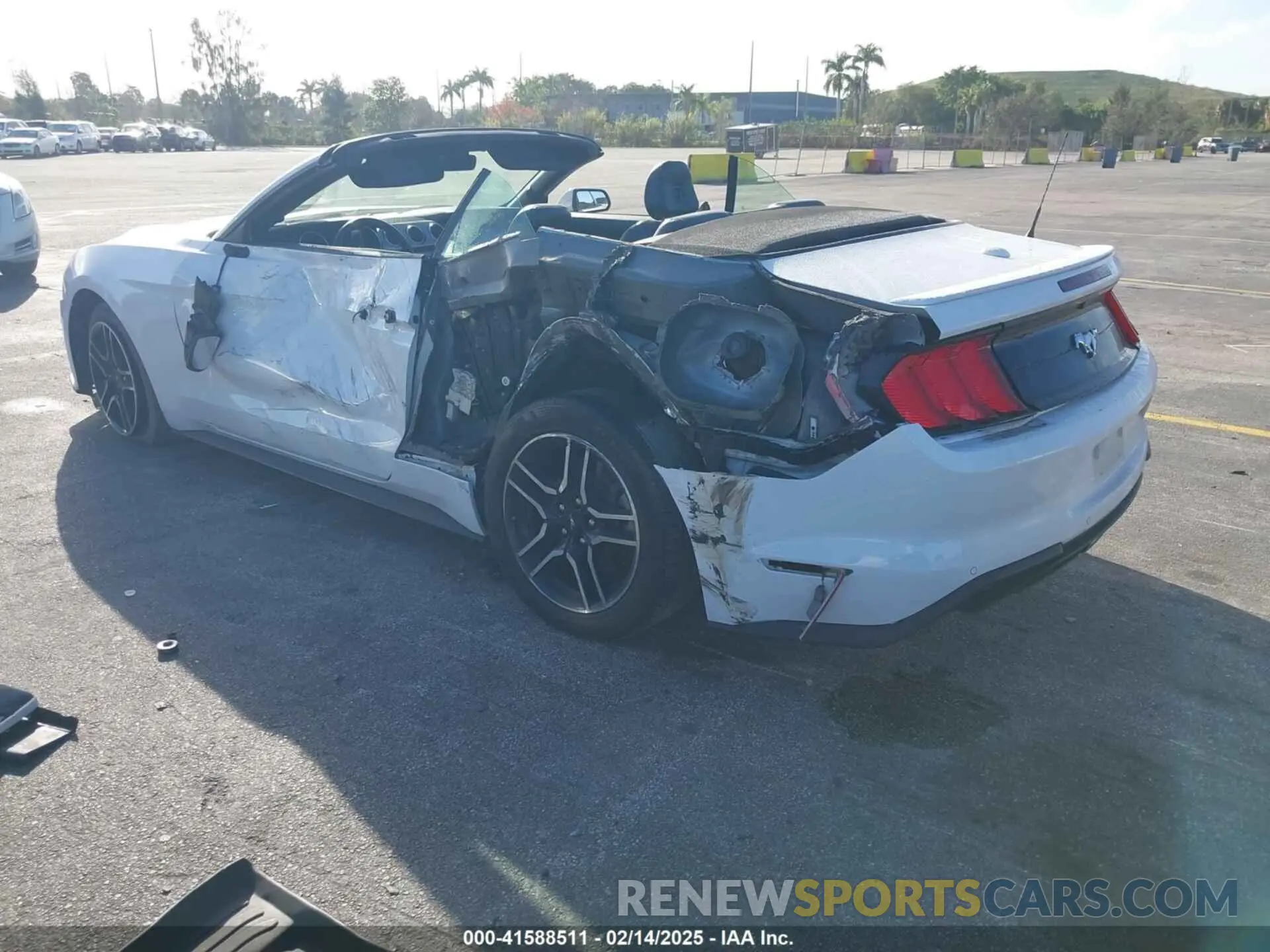 3 Photograph of a damaged car 1FATP8UH9M5104301 FORD MUSTANG 2021