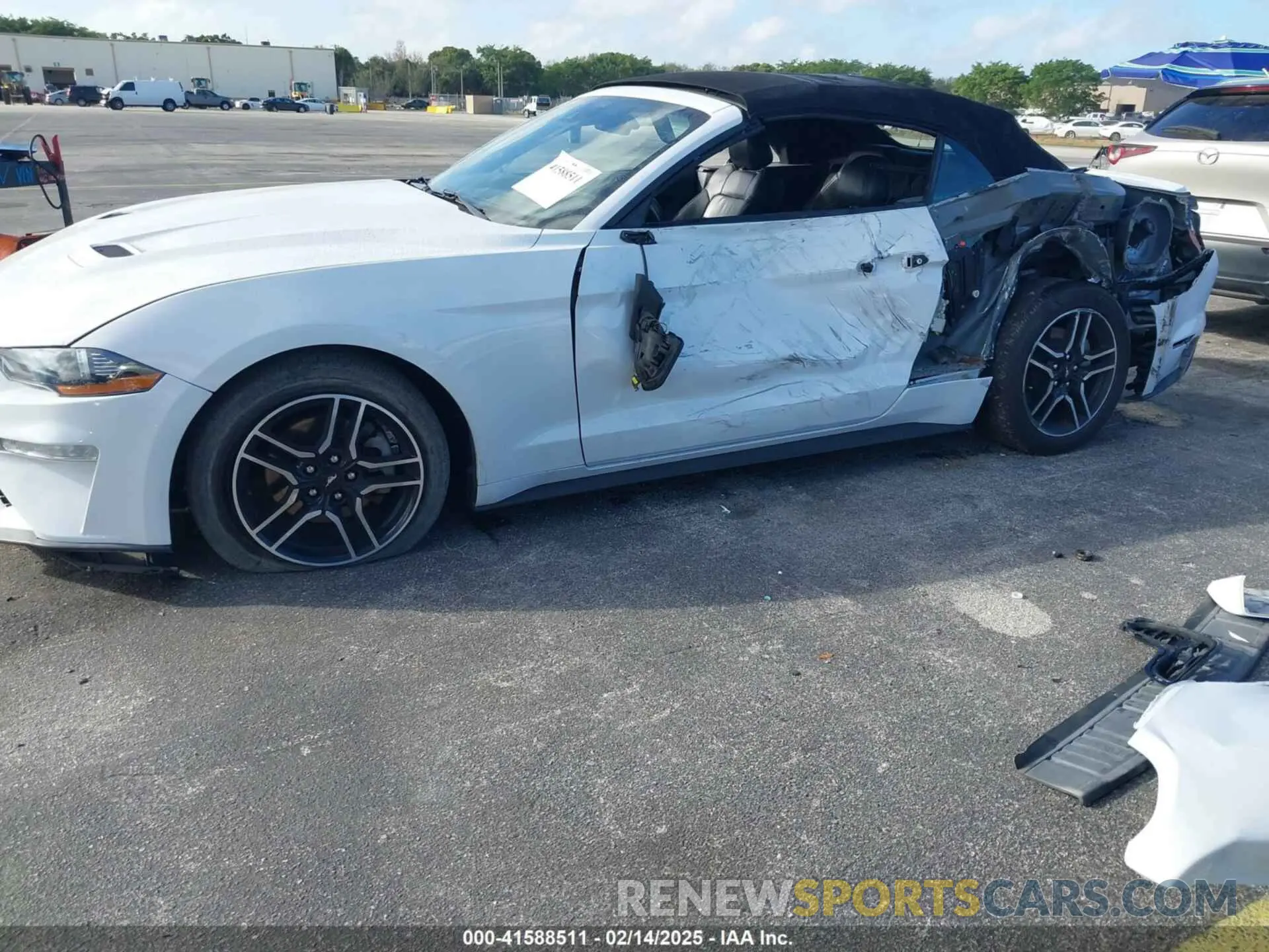6 Photograph of a damaged car 1FATP8UH9M5104301 FORD MUSTANG 2021