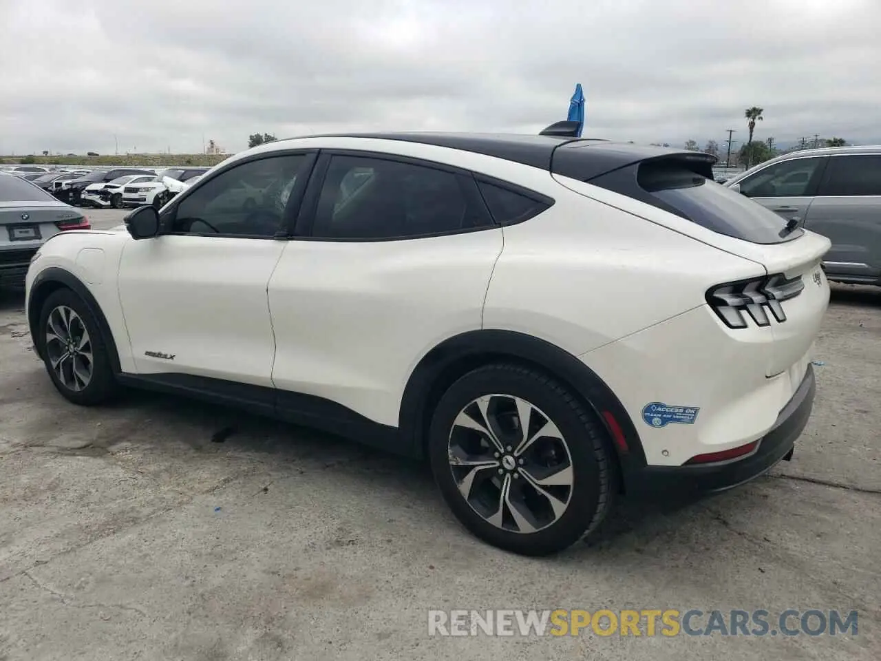 2 Photograph of a damaged car 3FMTK3R76MMA10801 FORD MUSTANG 2021