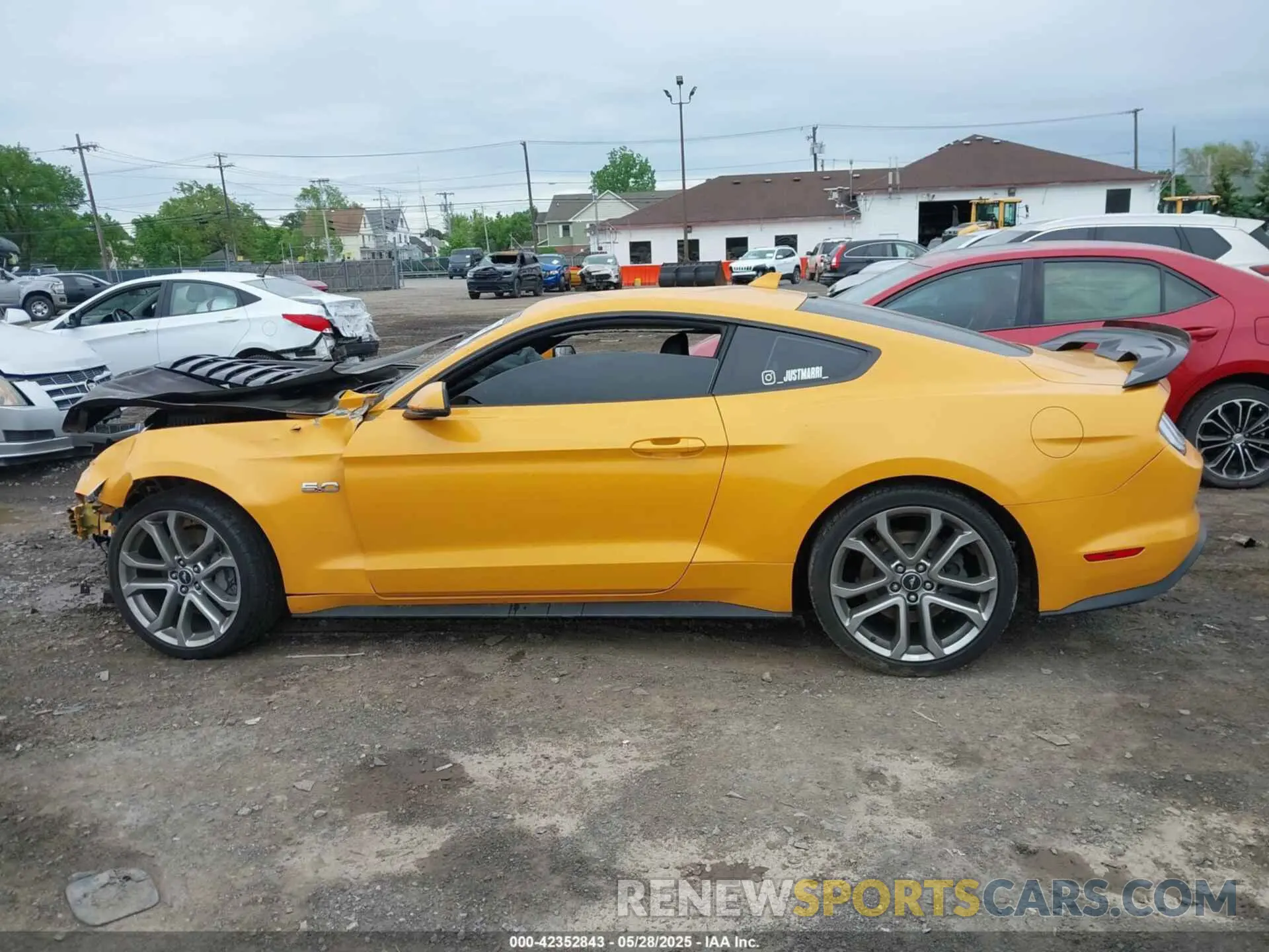 14 Photograph of a damaged car 1FA6P8CF0N5108669 FORD MUSTANG 2022