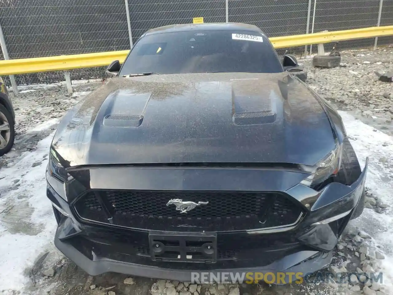 5 Photograph of a damaged car 1FA6P8CF0N5129649 FORD MUSTANG 2022