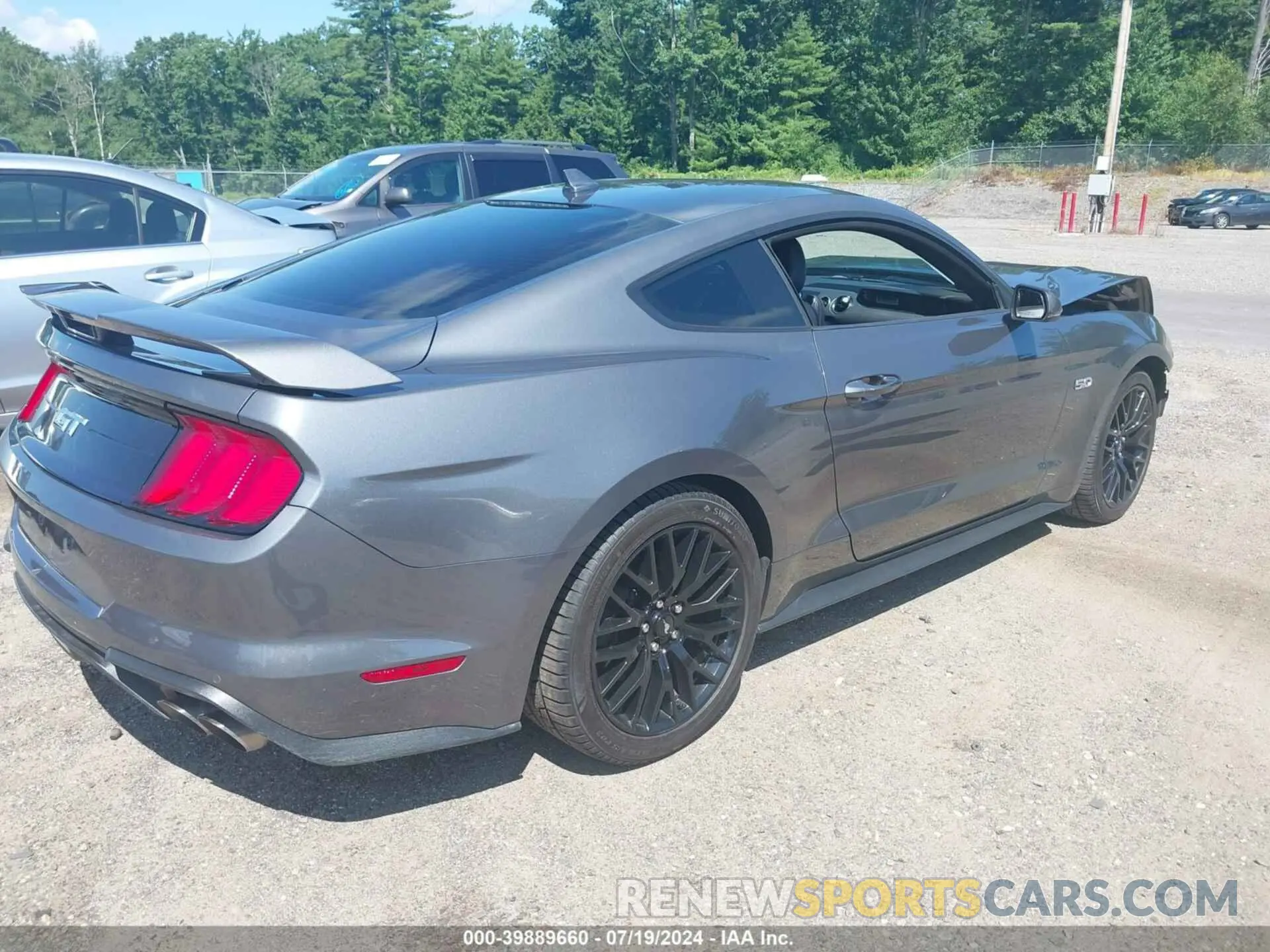 4 Photograph of a damaged car 1FA6P8CF1N5108602 FORD MUSTANG 2022