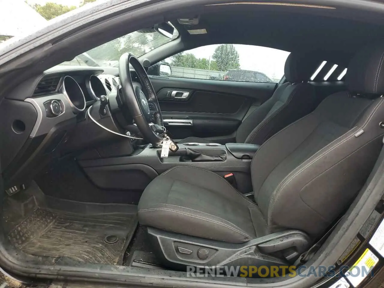7 Photograph of a damaged car 1FA6P8CF1N5142135 FORD MUSTANG 2022
