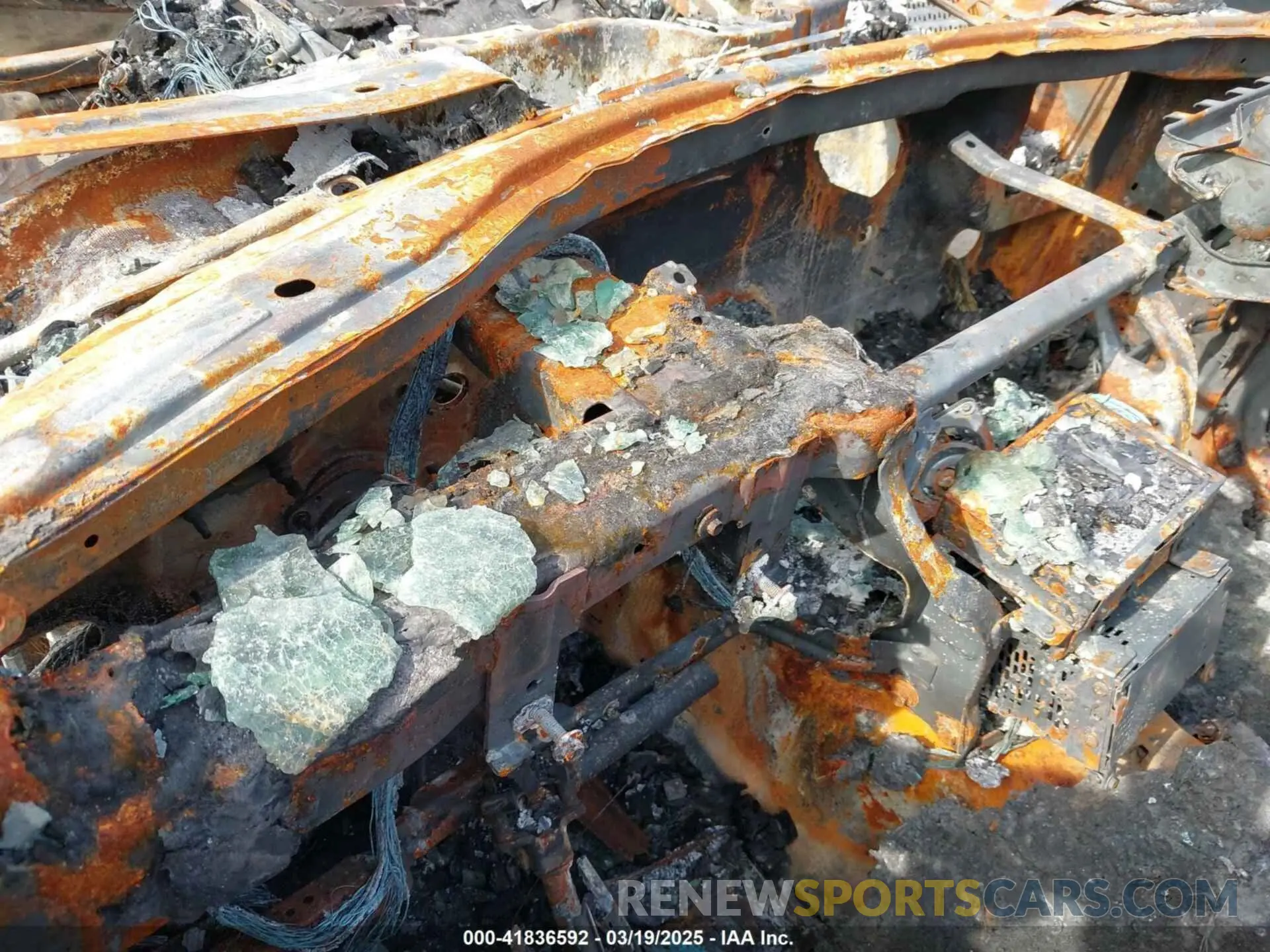 14 Photograph of a damaged car 1FA6P8CF2N5134982 FORD MUSTANG 2022