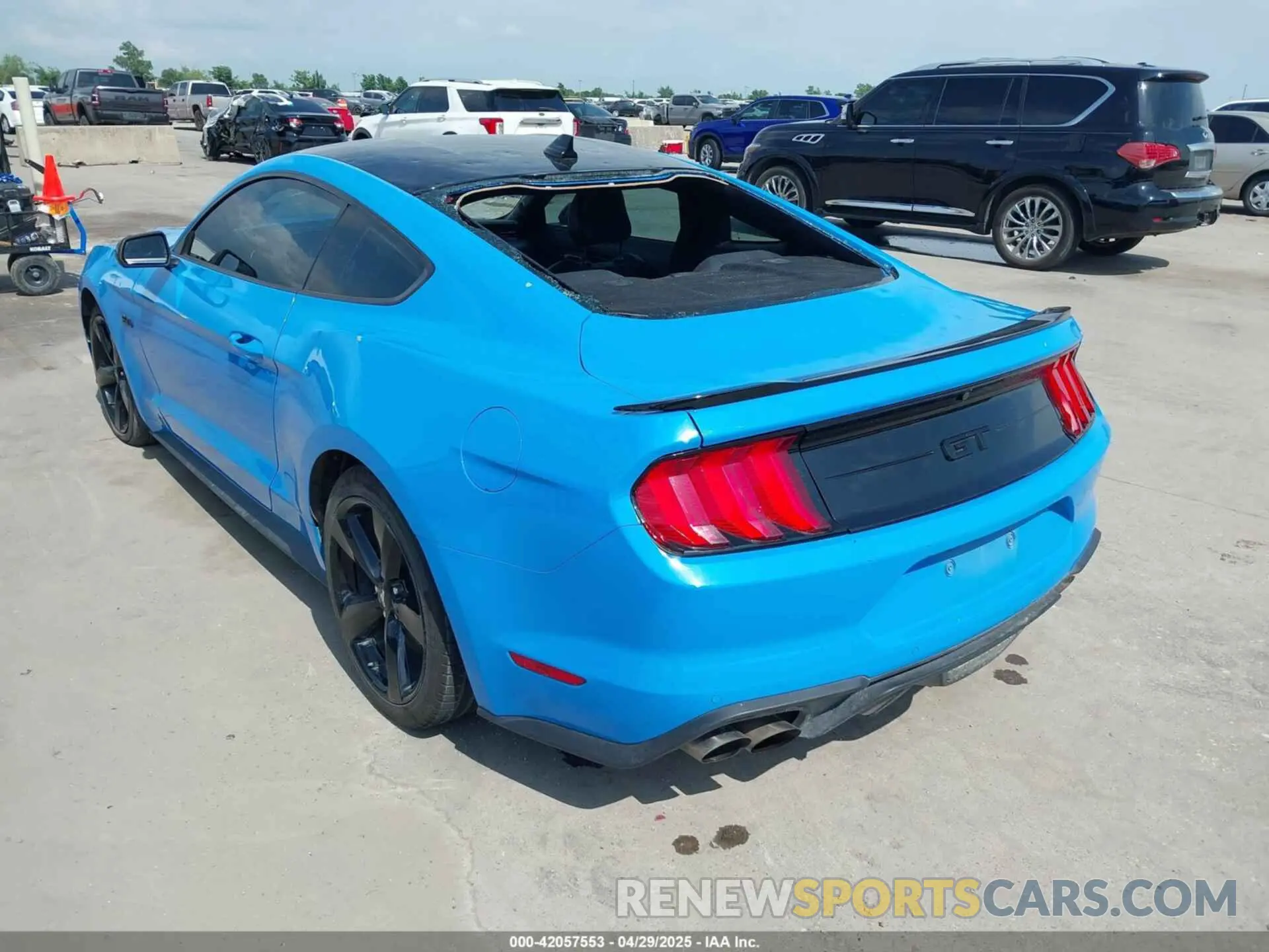 3 Photograph of a damaged car 1FA6P8CF4N5142081 FORD MUSTANG 2022