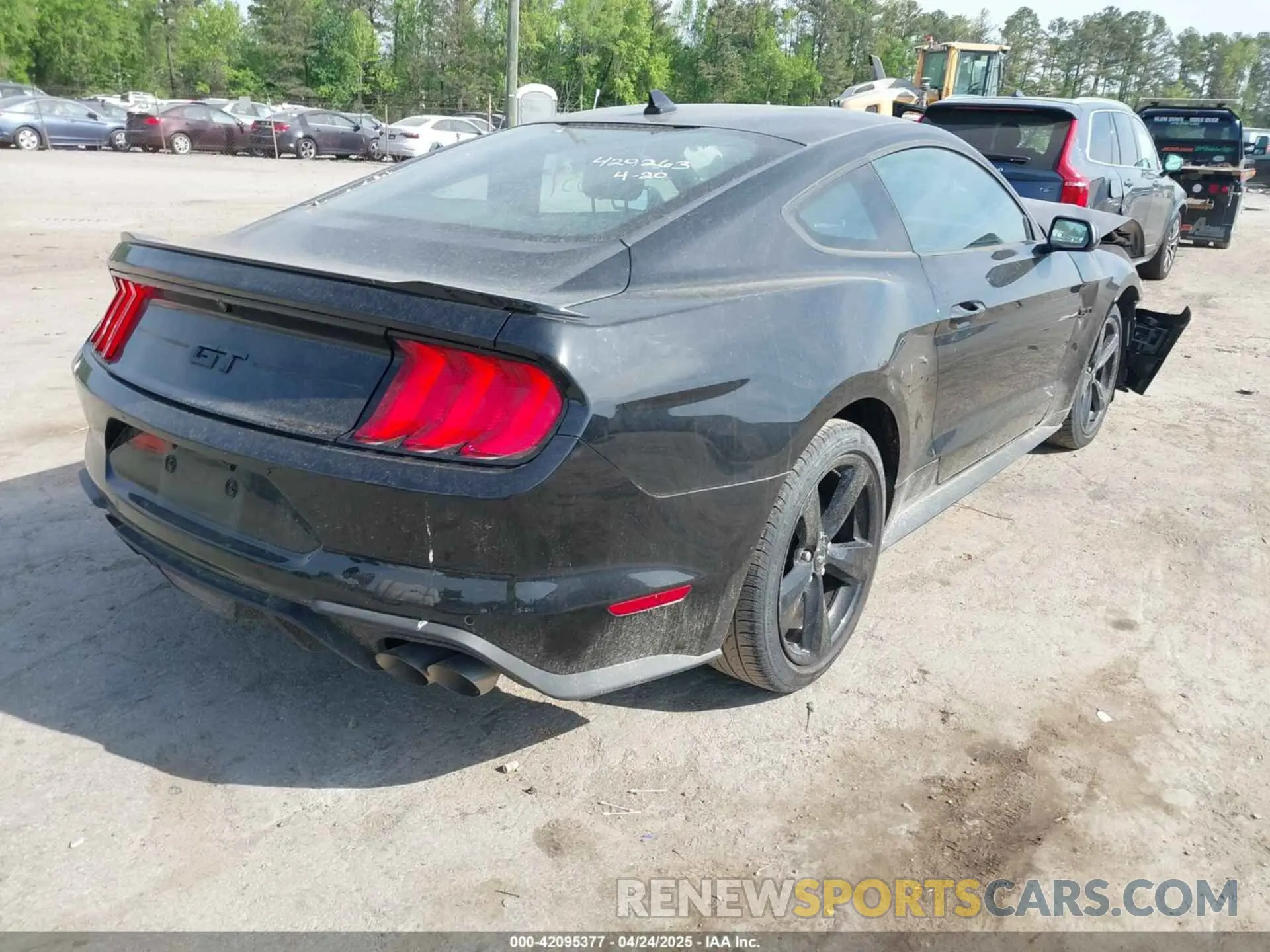 4 Photograph of a damaged car 1FA6P8CF5N5108599 FORD MUSTANG 2022