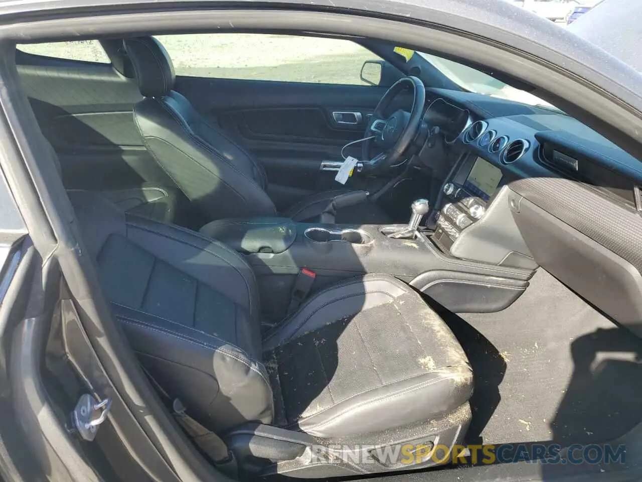 8 Photograph of a damaged car 1FA6P8CF5N5112636 FORD MUSTANG 2022